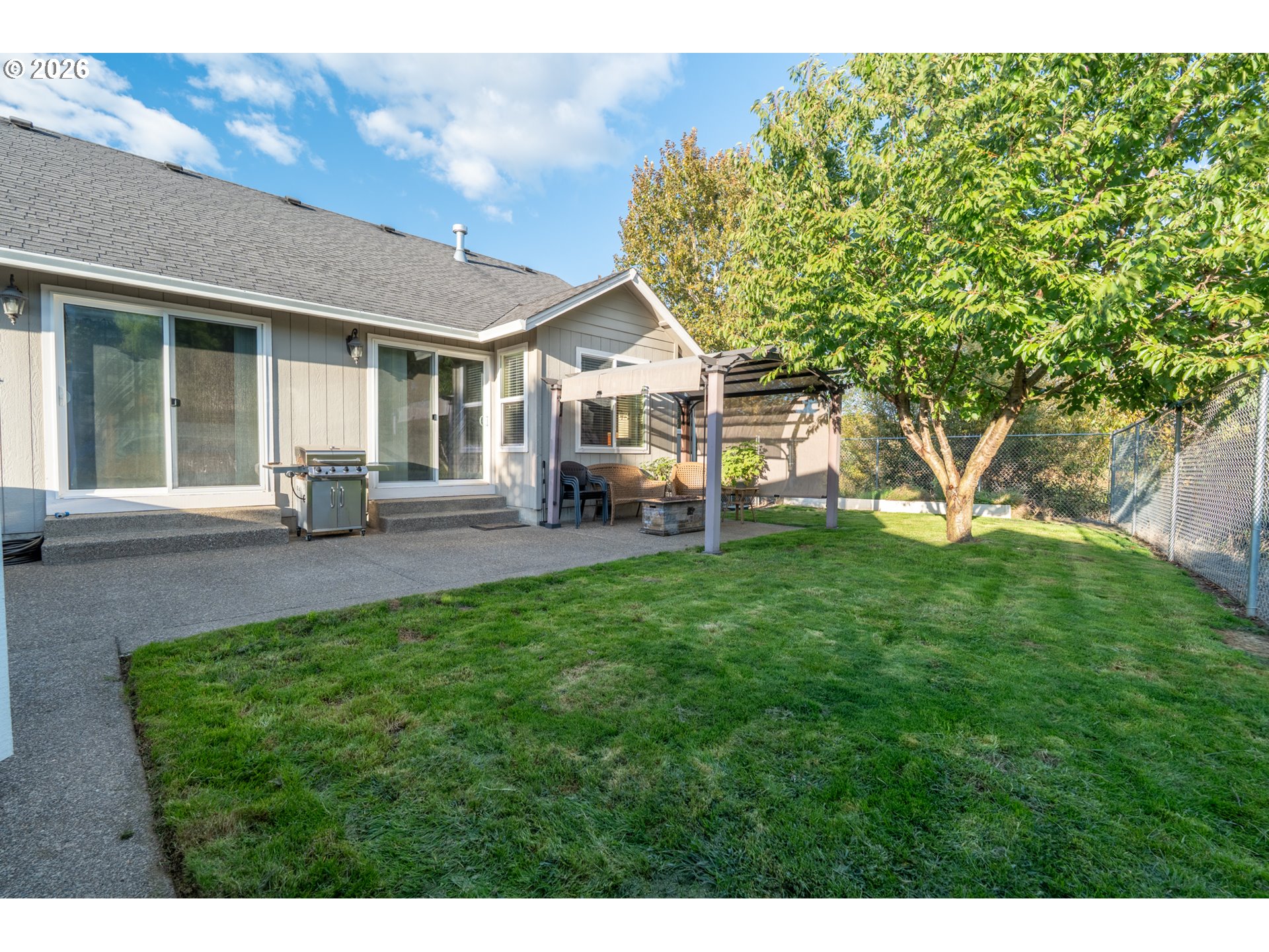 2558 Golfview Ave Property Photo 18