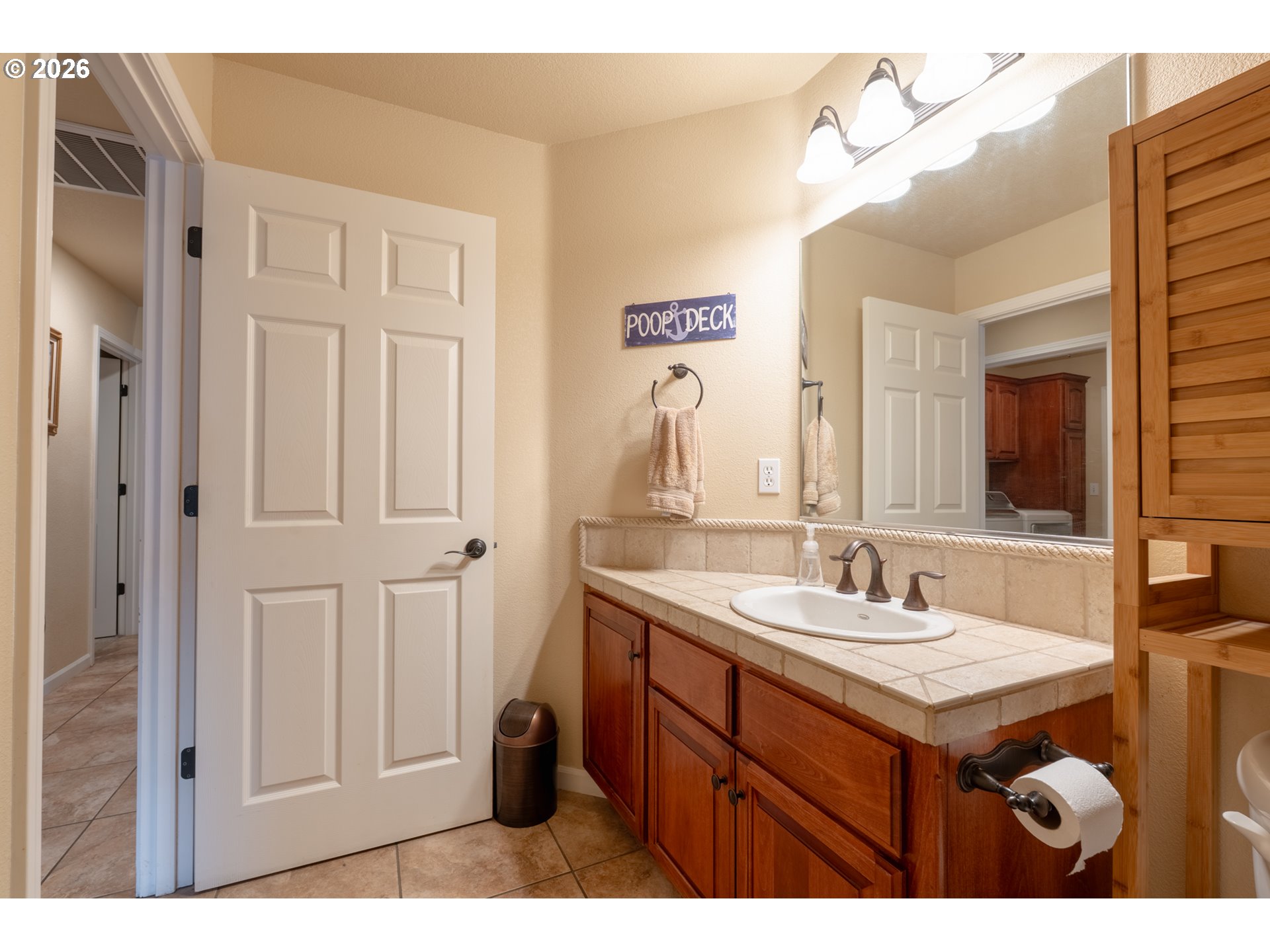 2558 Golfview Ave Property Photo 46
