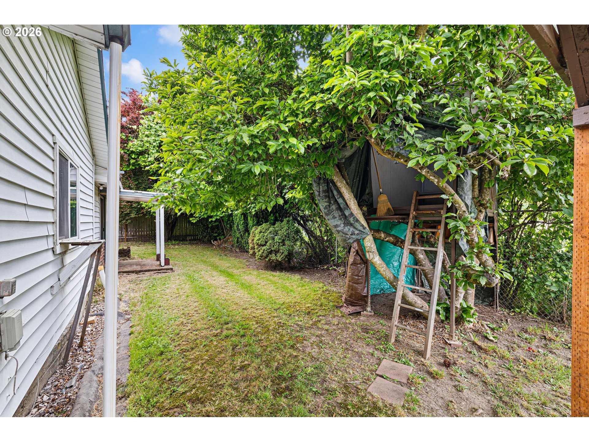 352 Ruby Ave Property Photo 44