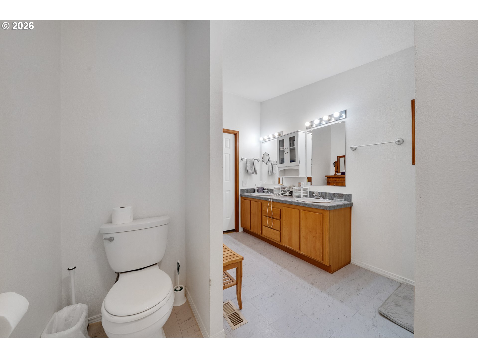 9750 5th St Property Photo 13