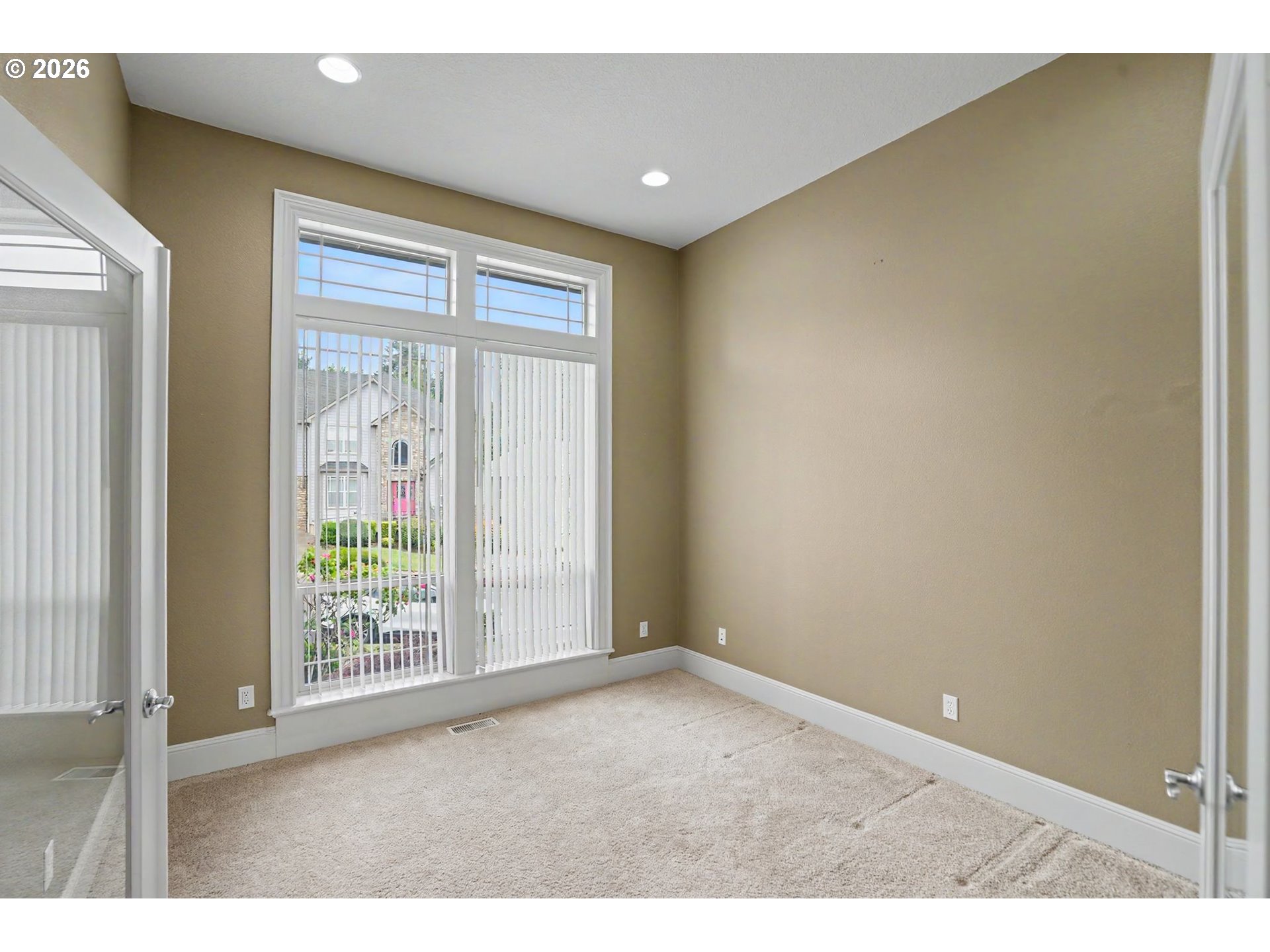 1695 Nw Titan Dr Property Photo 6