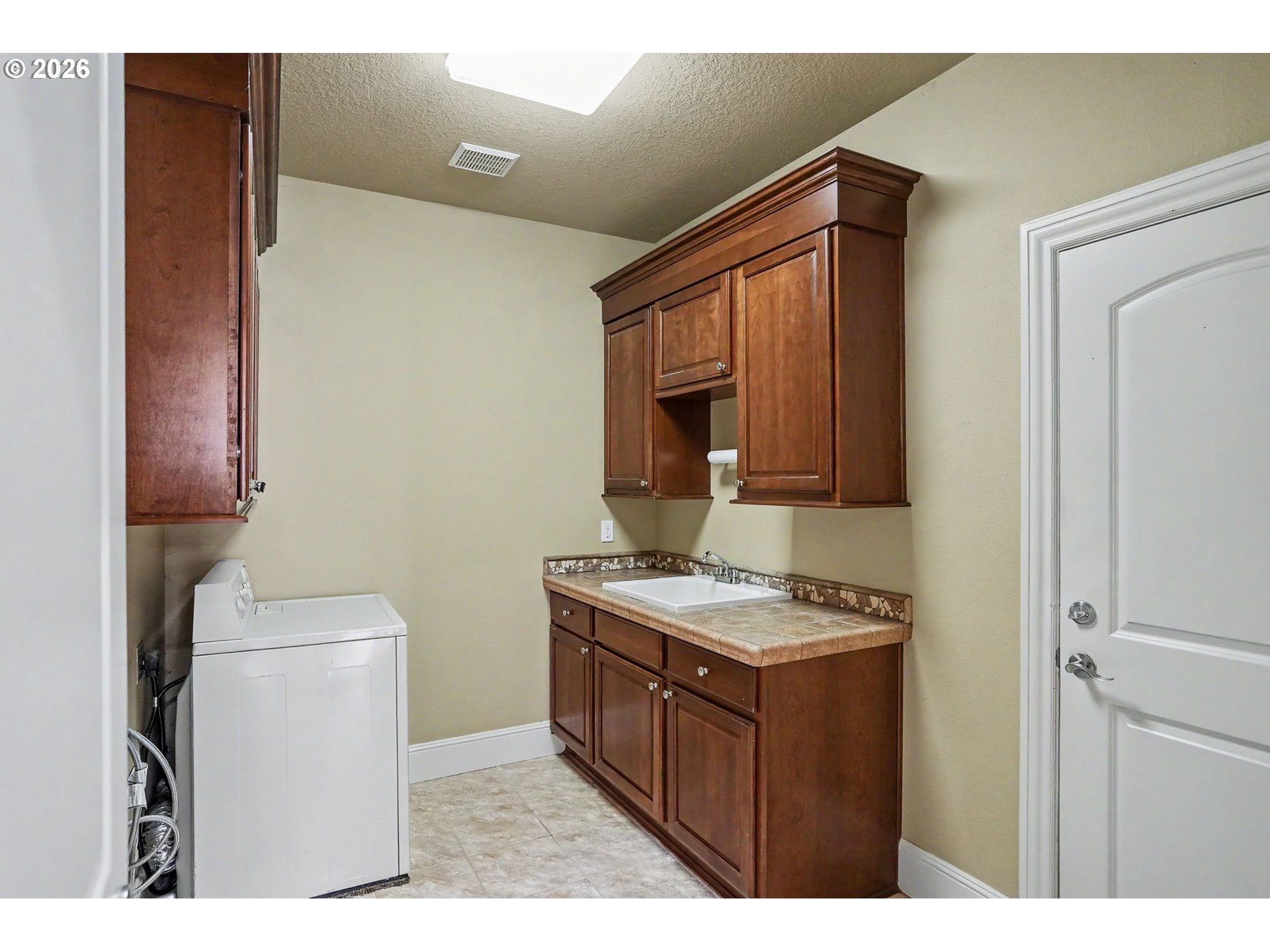 1695 Nw Titan Dr Property Photo 25