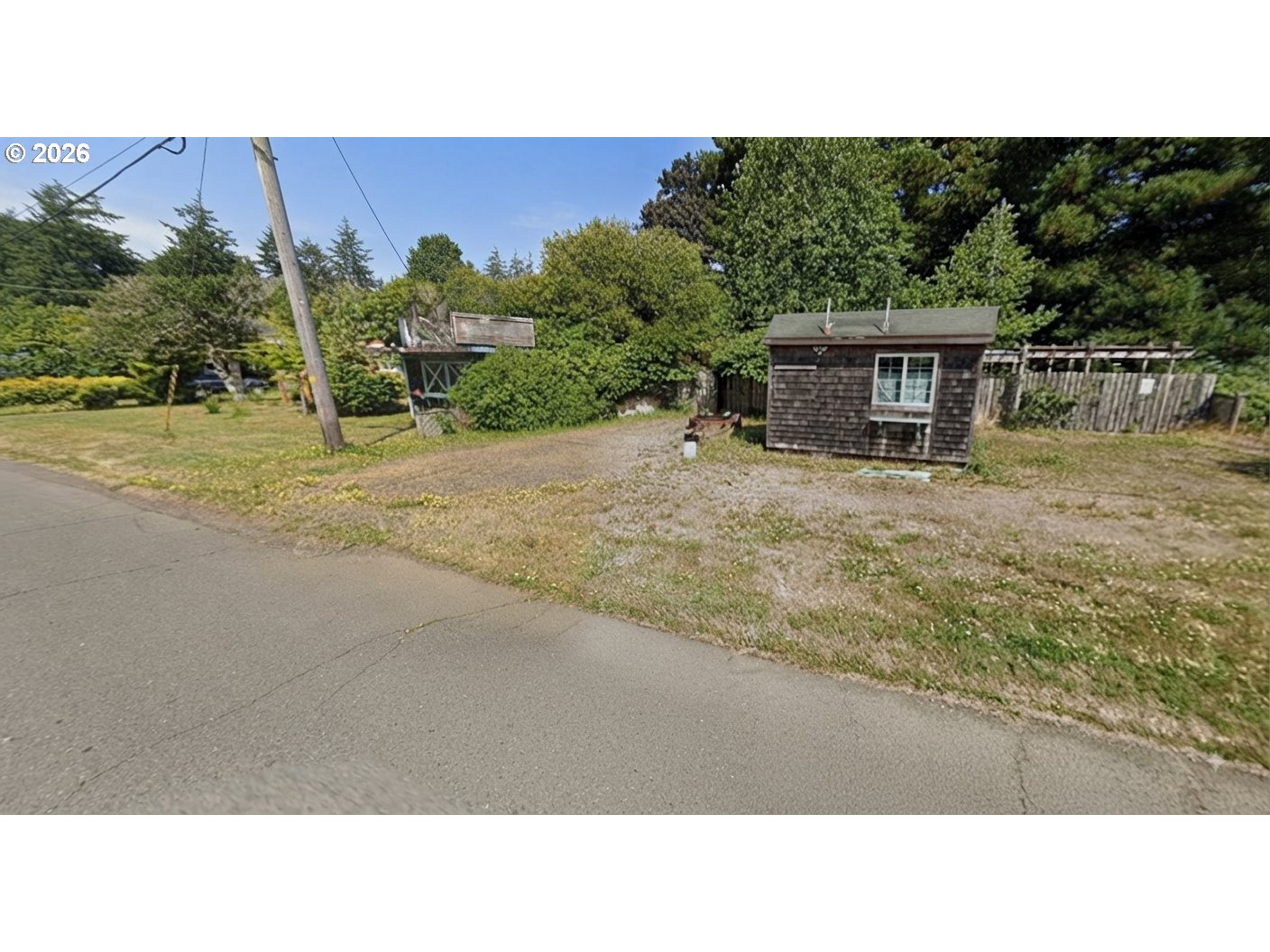 1155 Pacific Dr Property Photo 1