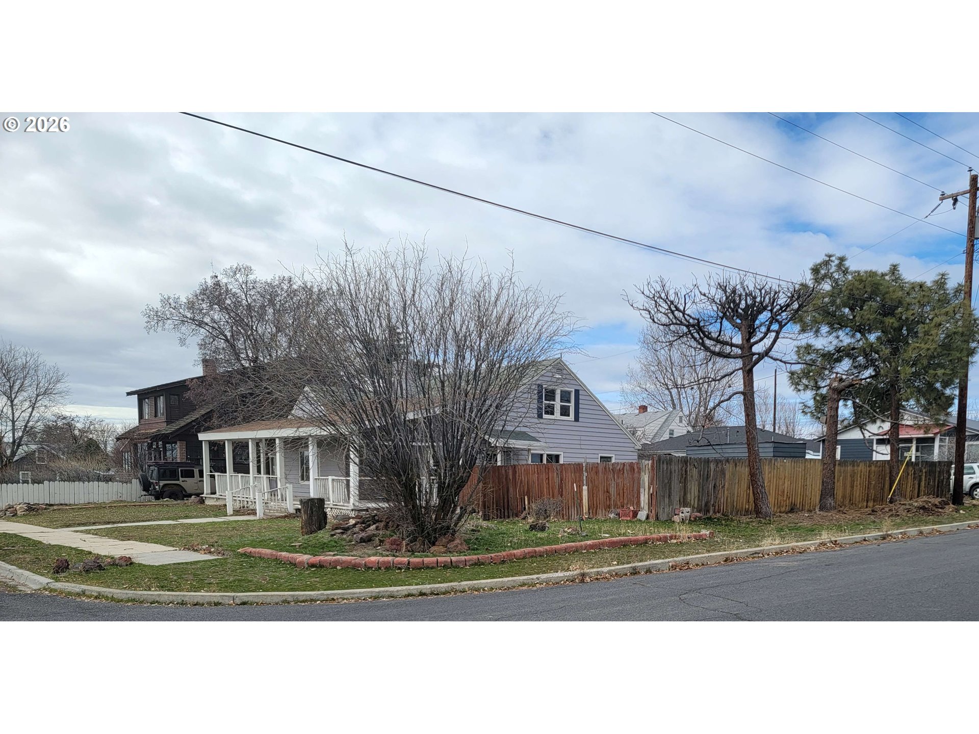 776 N Alvord Ave Property Photo 1