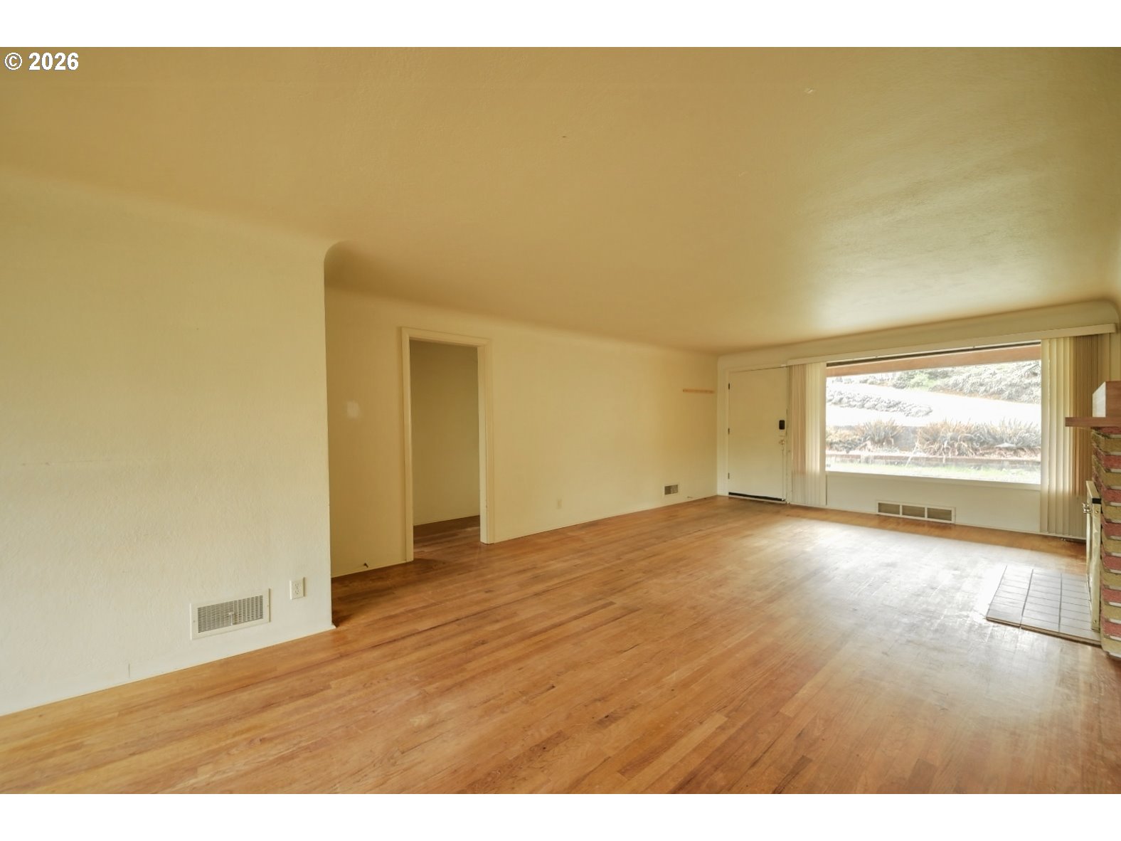 605 Fulvue Dr Property Photo 4