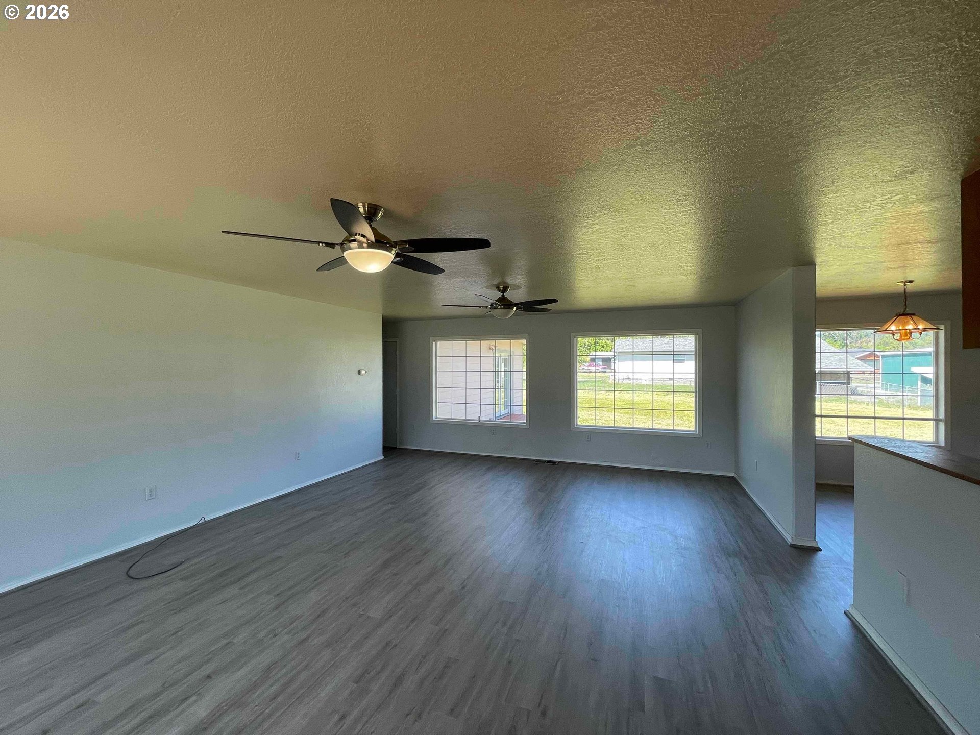 151 E Date St Property Photo 15