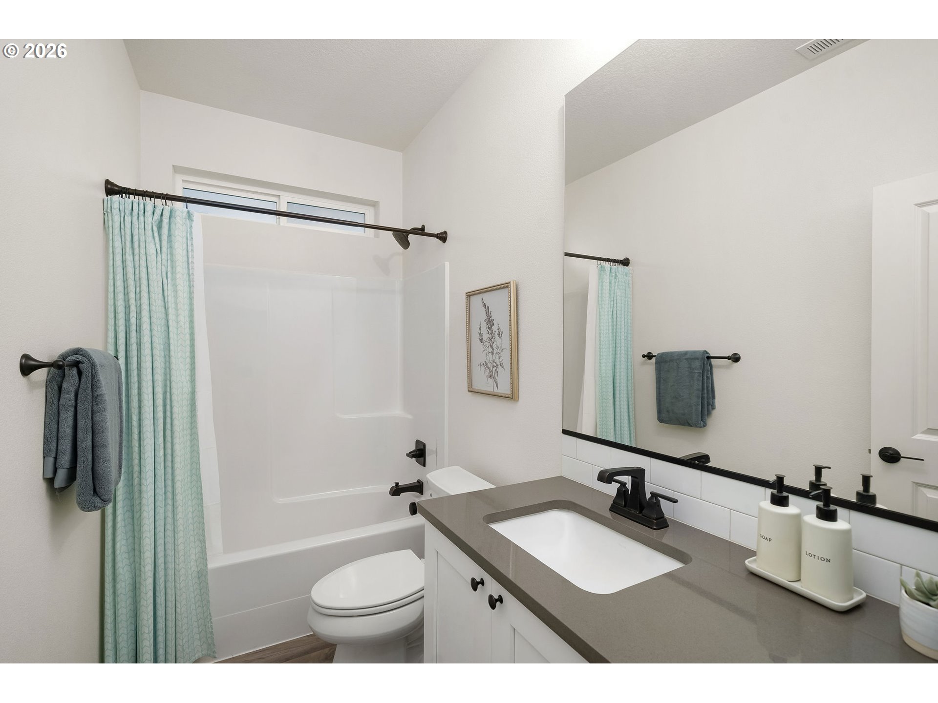 1794 Ne Shell Rock Dr Property Photo 25