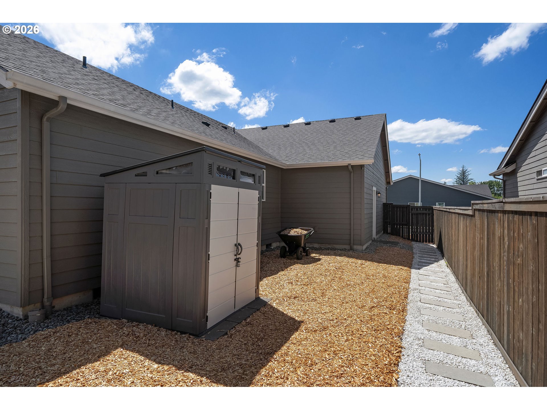 1794 Ne Shell Rock Dr Property Photo 32