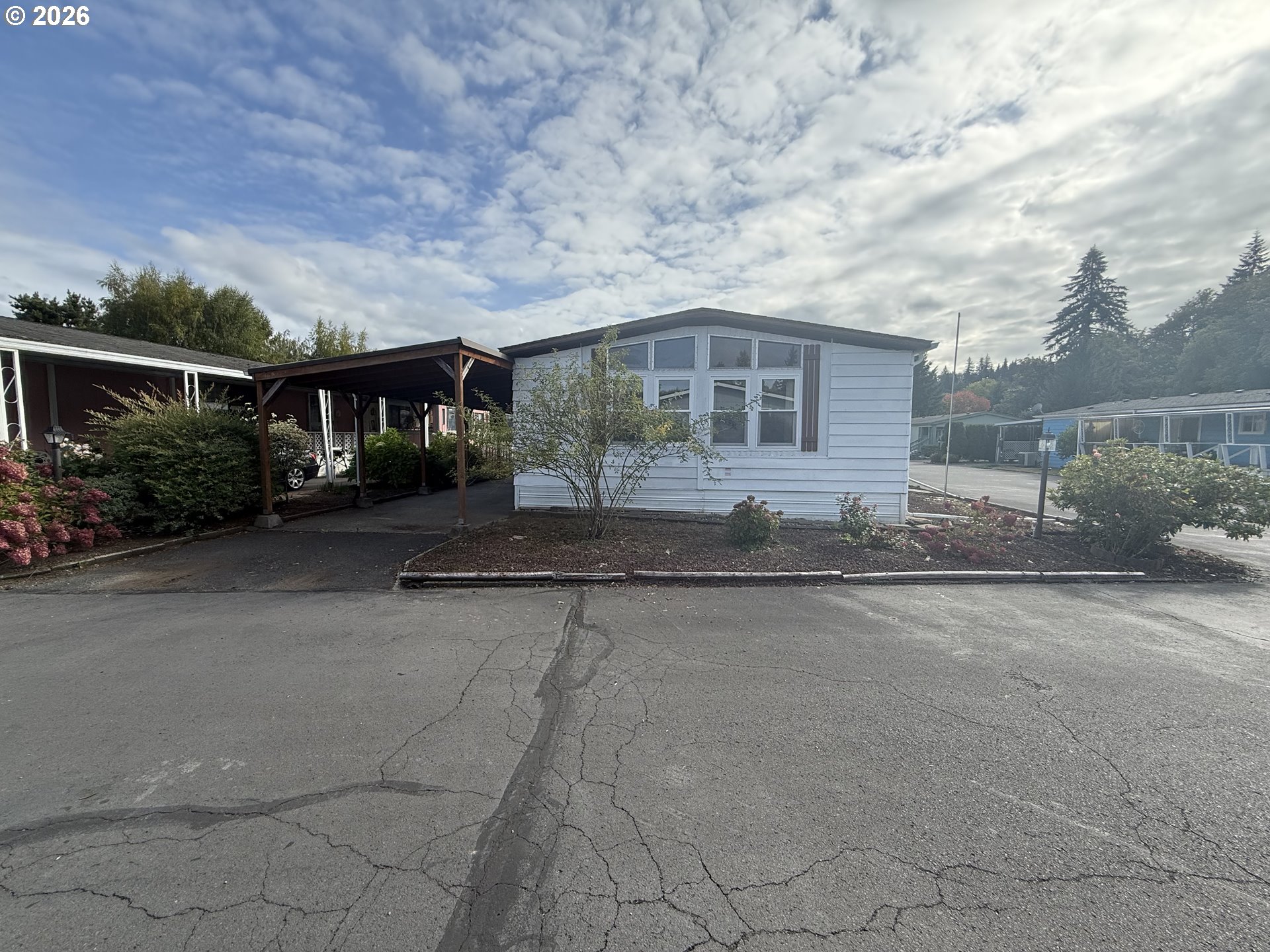1965 Westside Hwy Property Photo 1