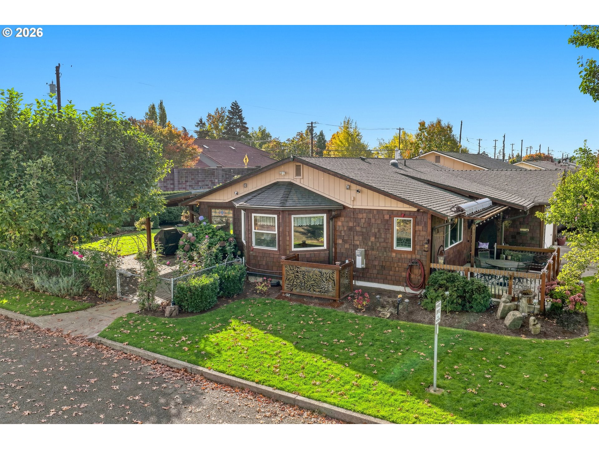 1700 Rainier Rd Property Photo 40