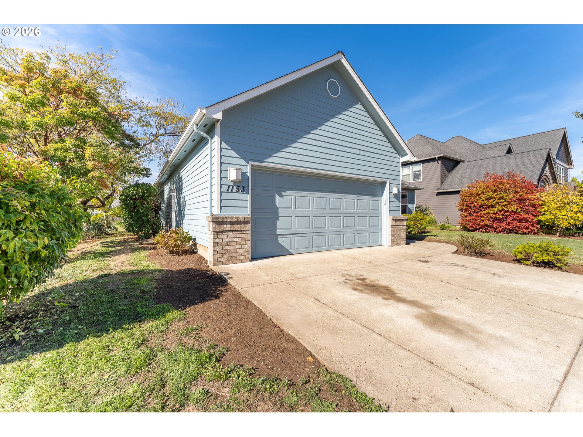 1153 Spruce St Property Photo 5