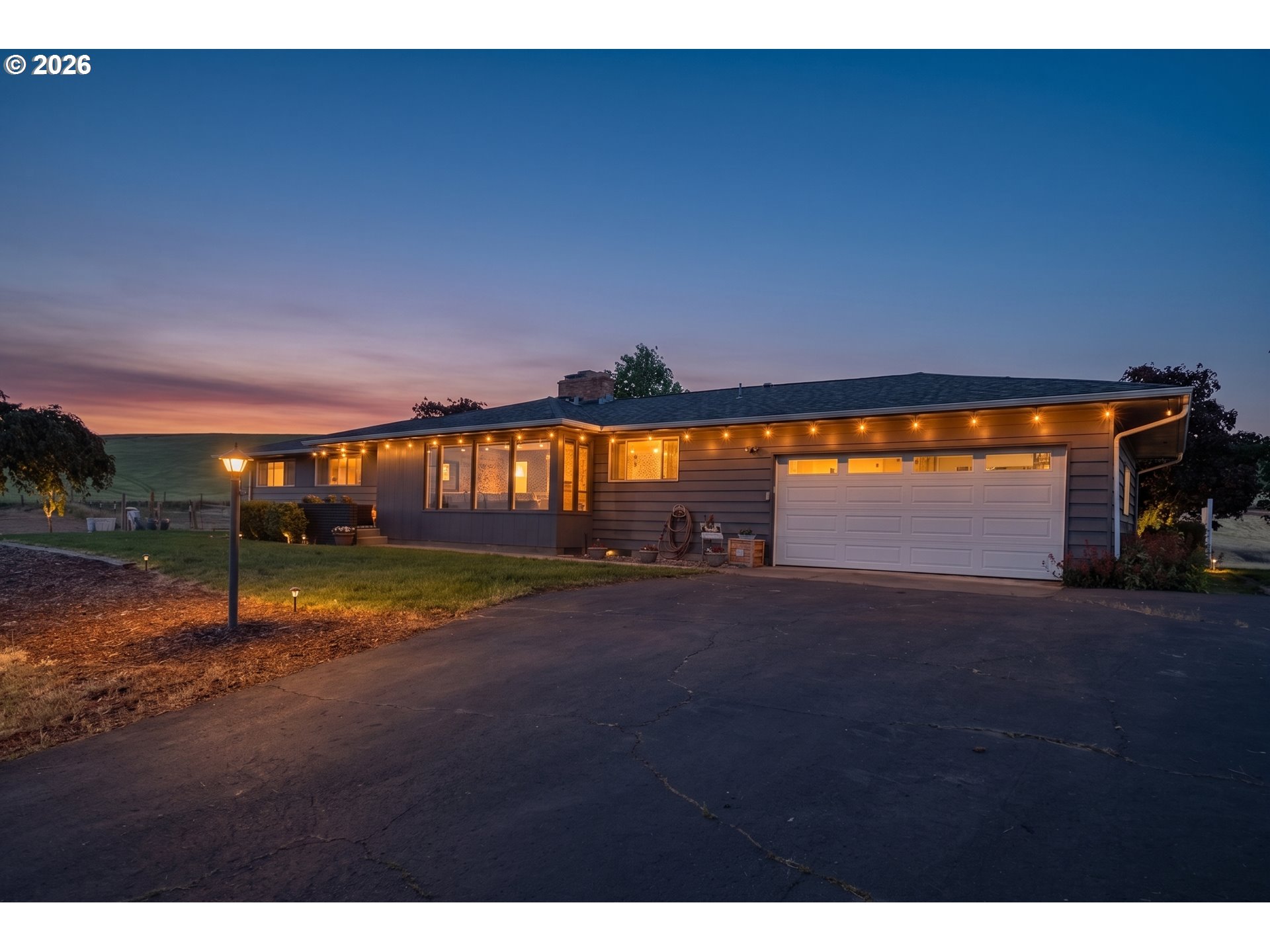 83528 Dufur Valley Rd Property Photo 1