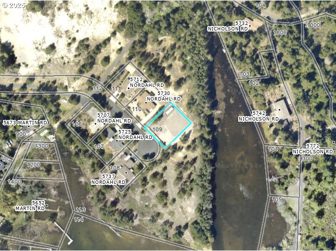 Nordahl Rd Property Photo 2