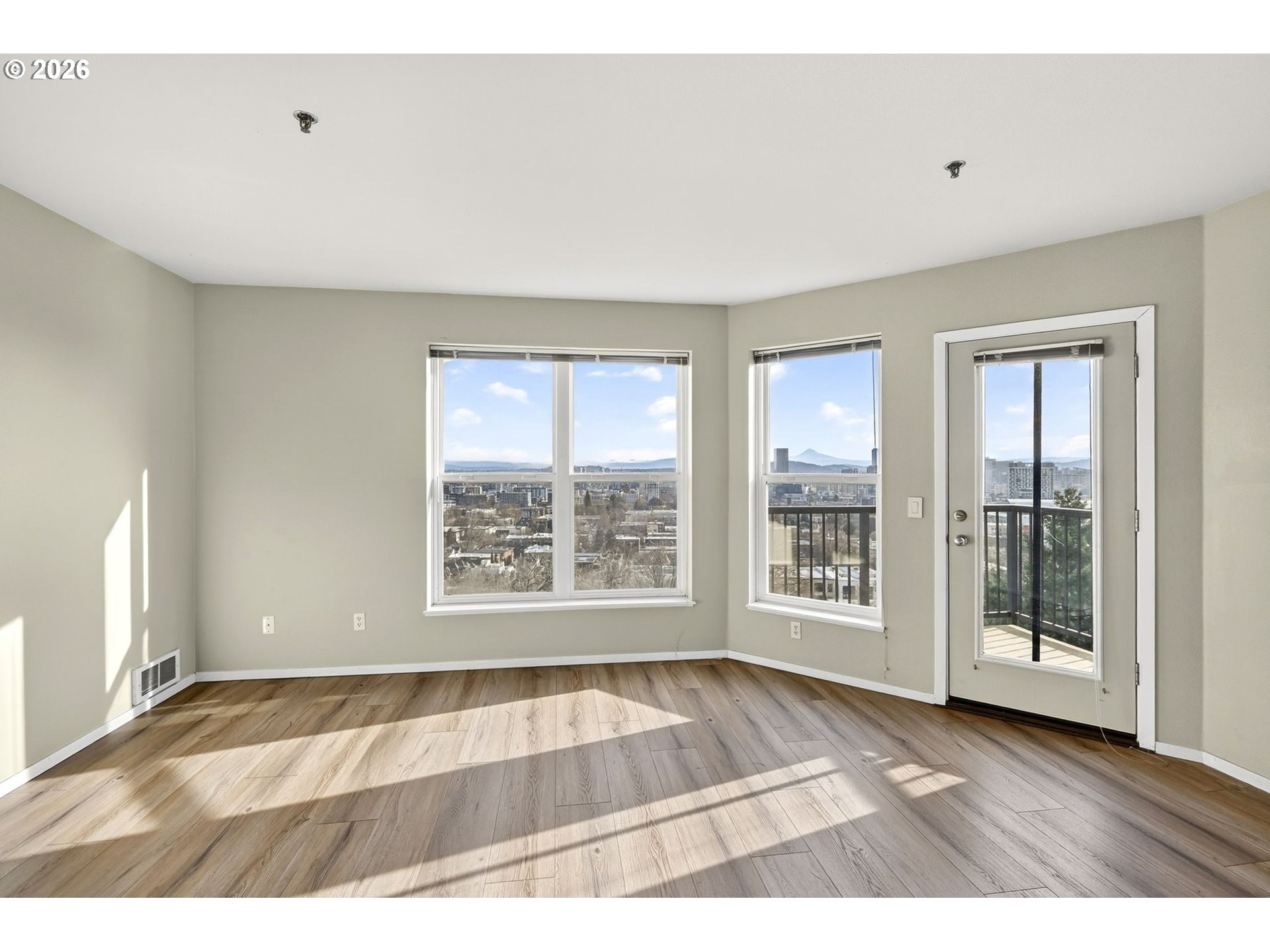 410 Nw Uptown Ter 3-b Property Photo 10