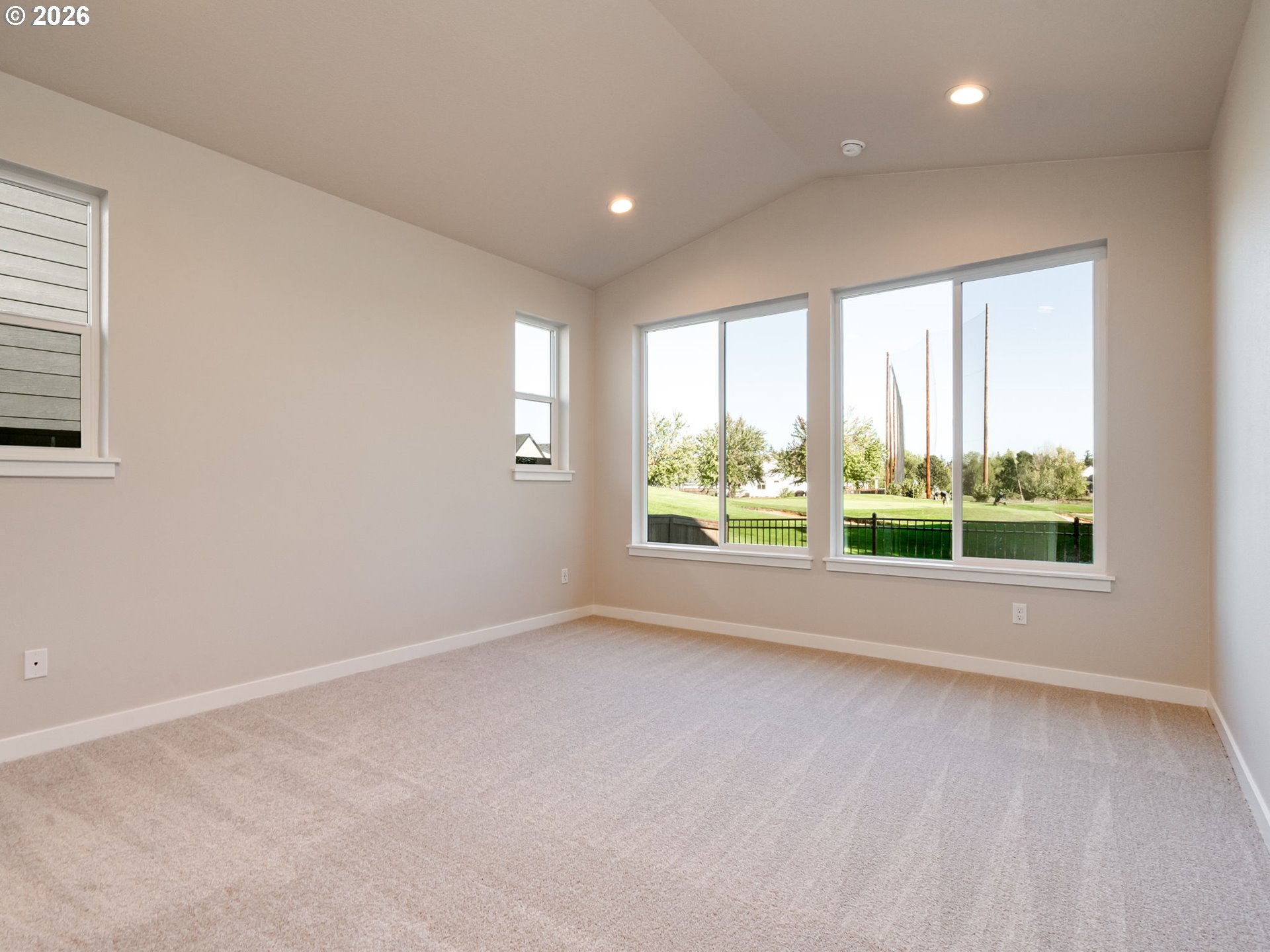 3244 Nightingale Dr Property Photo 25