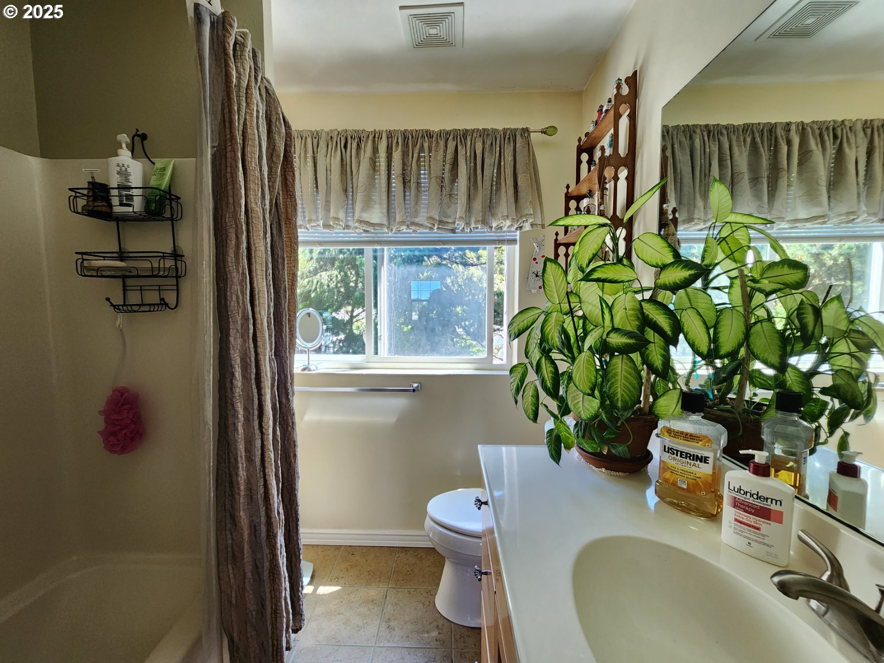 1126 Washington St Property Photo 19