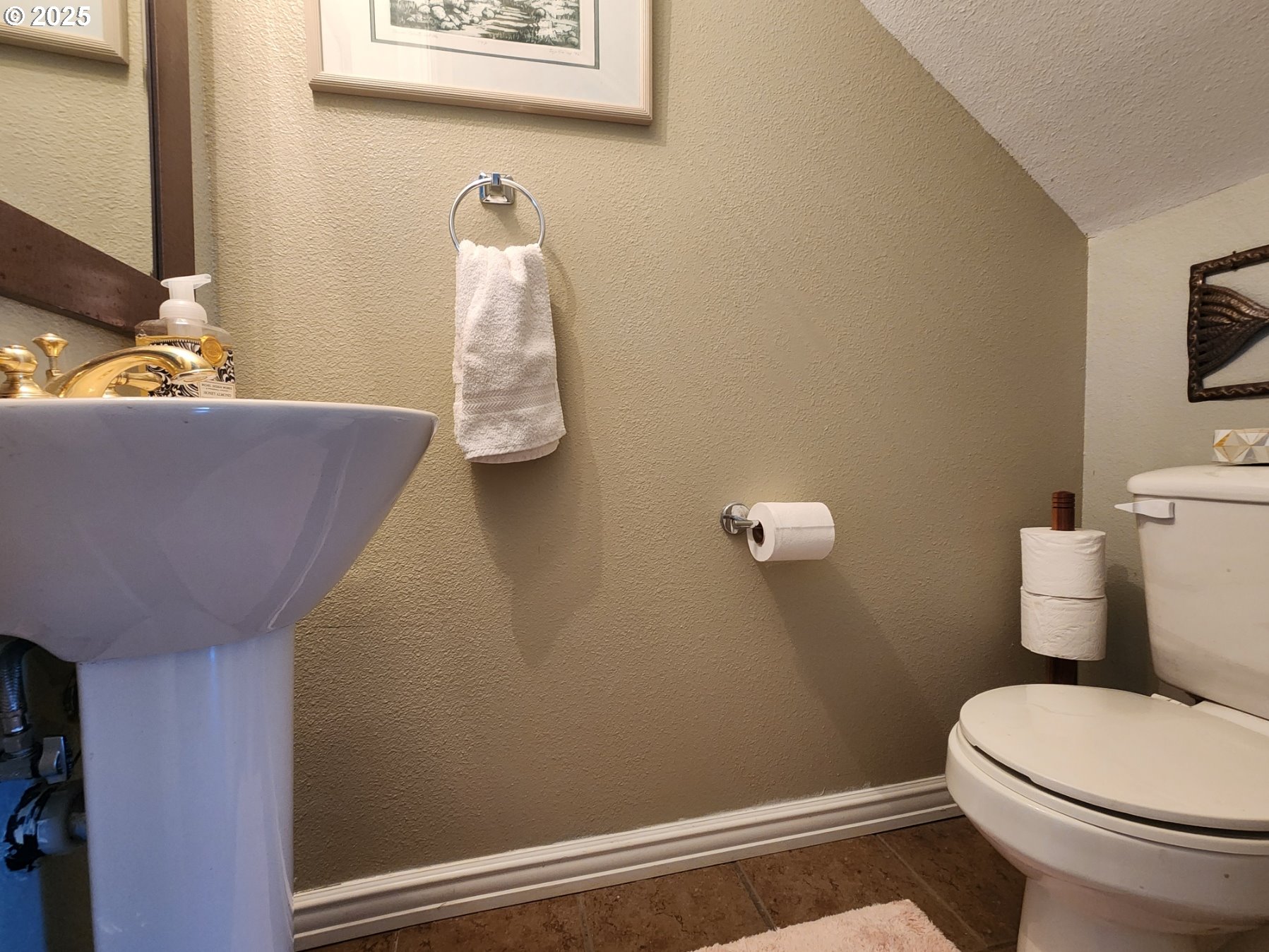 1126 Washington St Property Photo 24