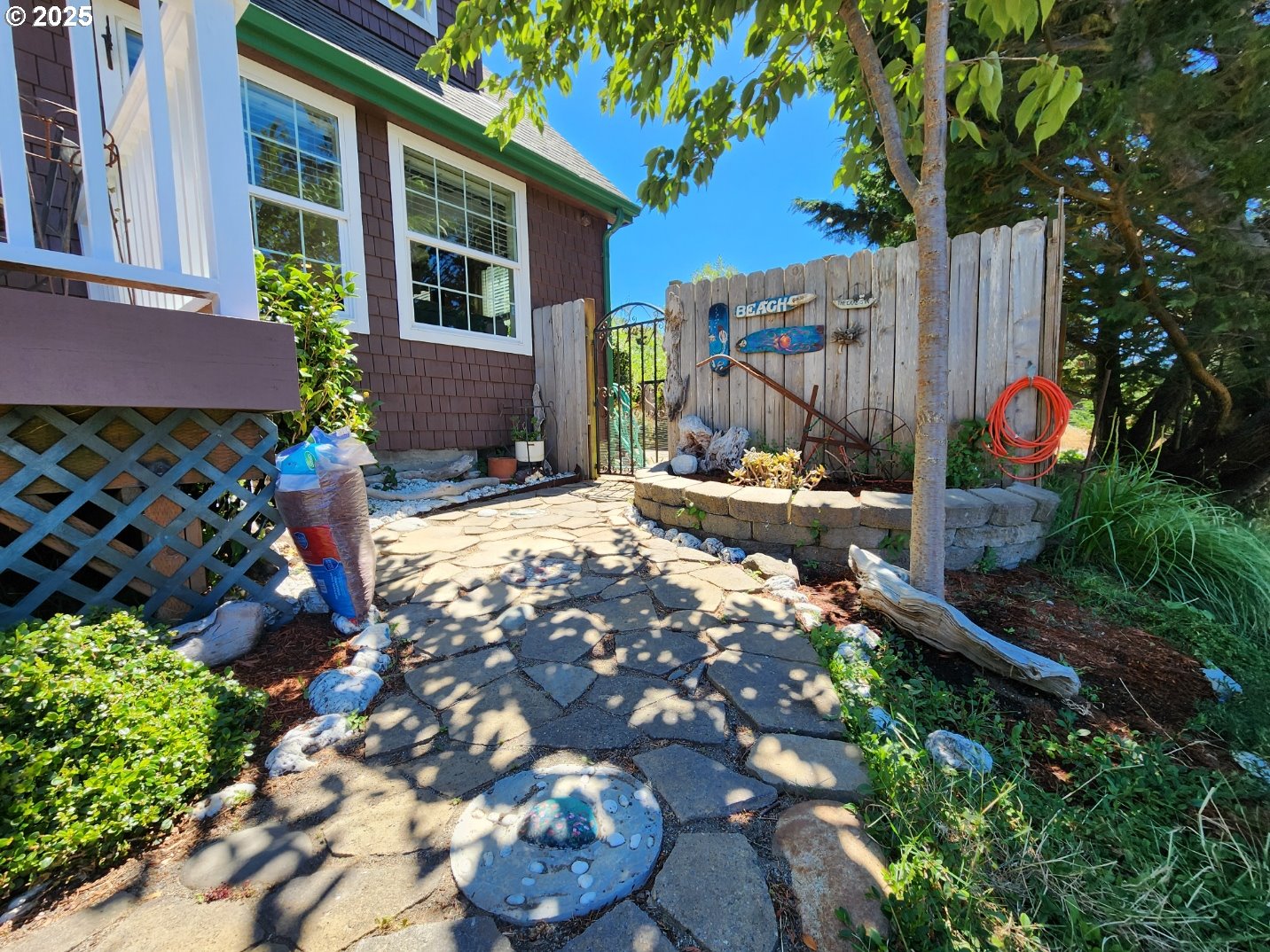 1126 Washington St Property Photo 31