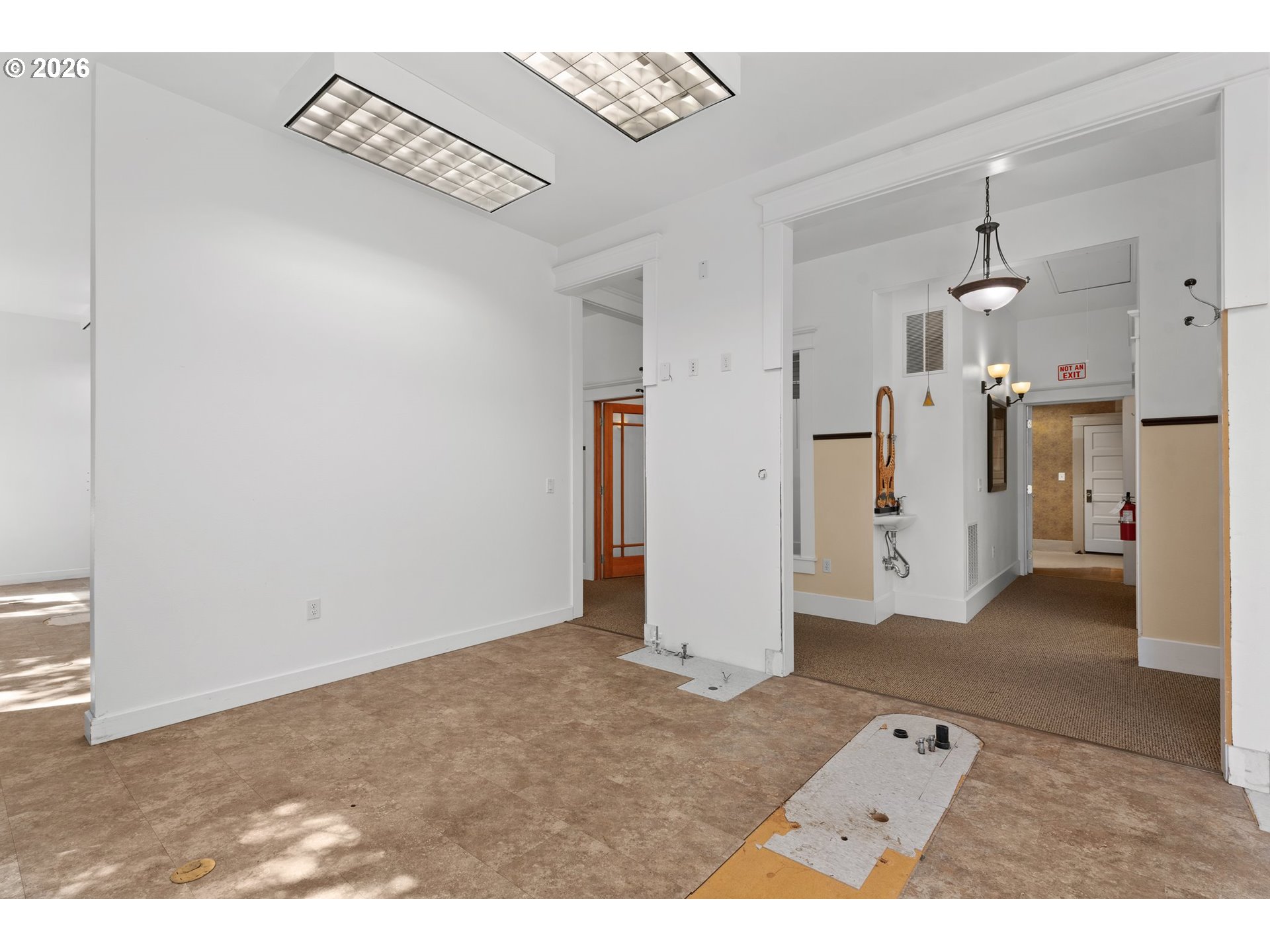 204 Residence St Property Photo 24