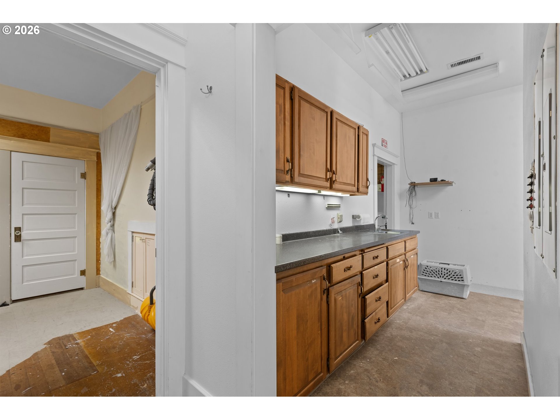 204 Residence St Property Photo 27