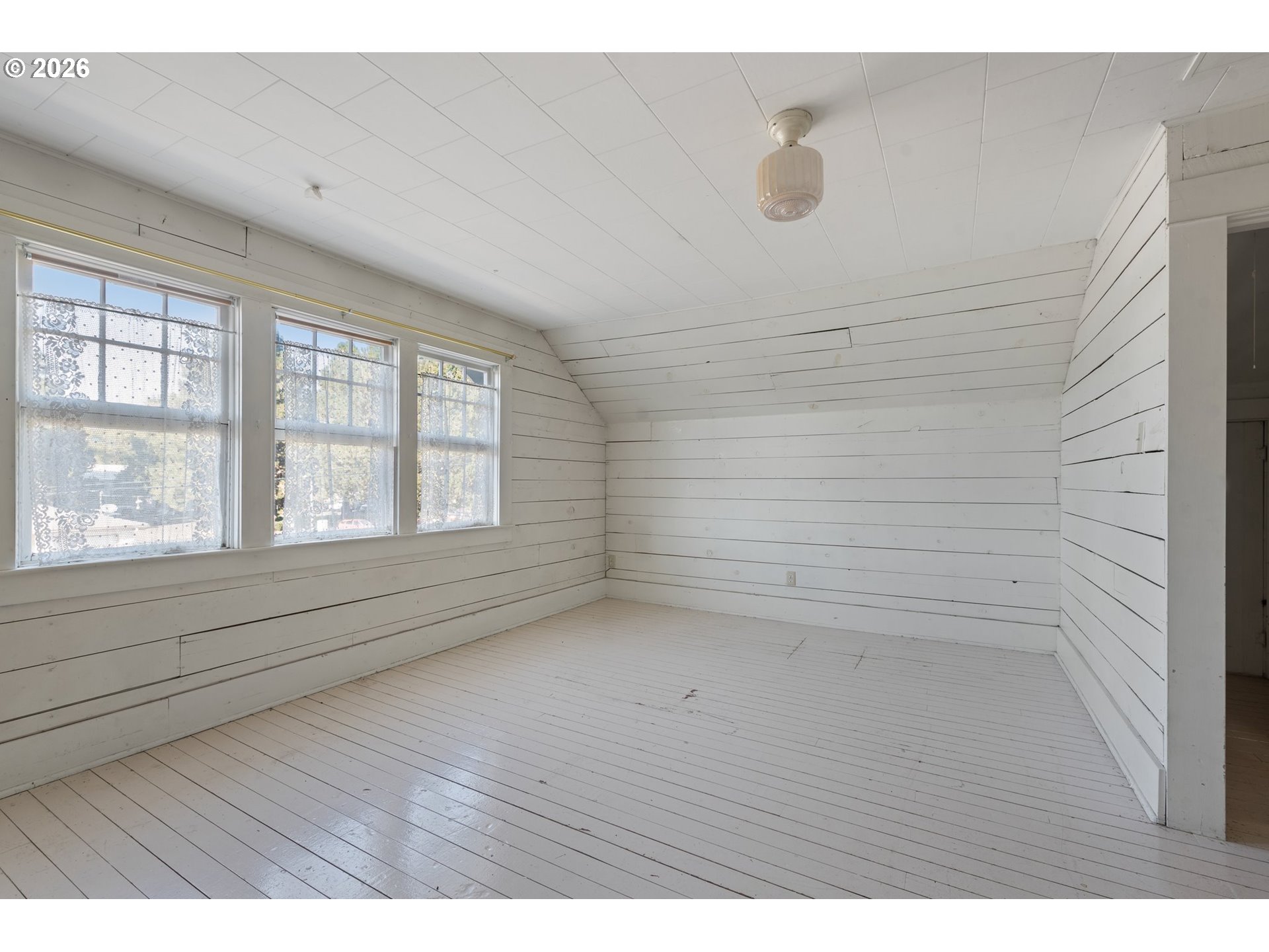 204 Residence St Property Photo 44