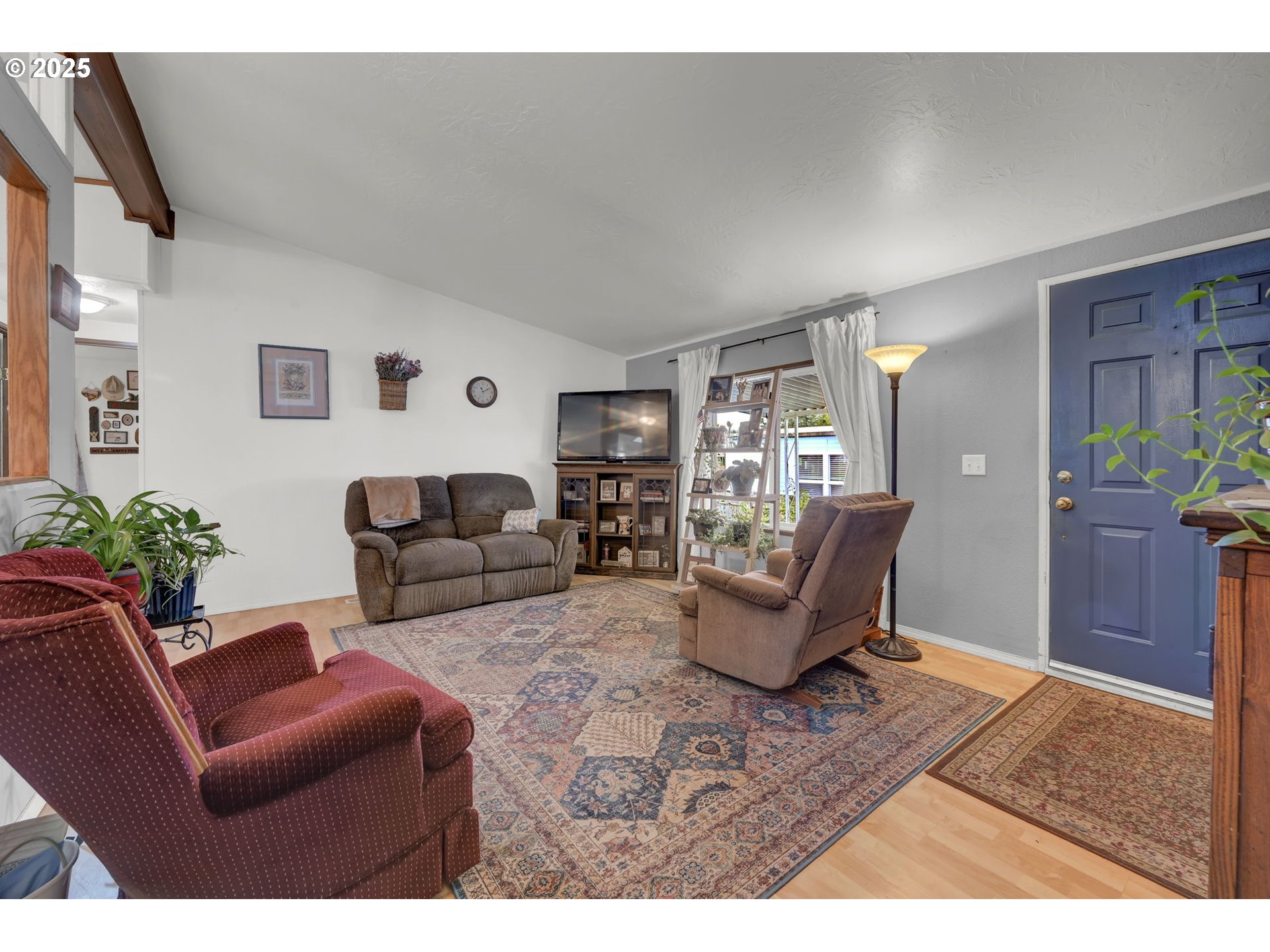 34185 El Roble Ave Property Photo 5
