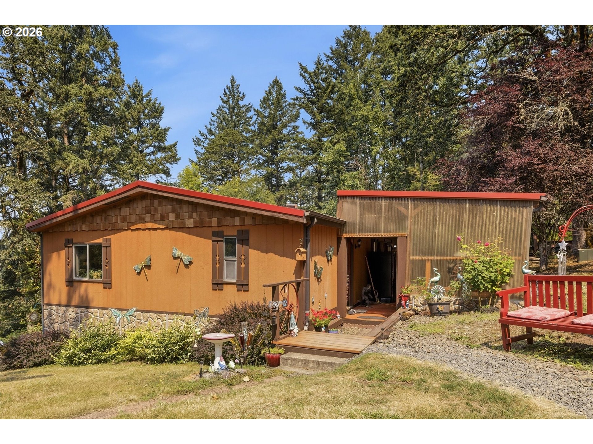 6945 Ne Duniway Rd Property Photo 1