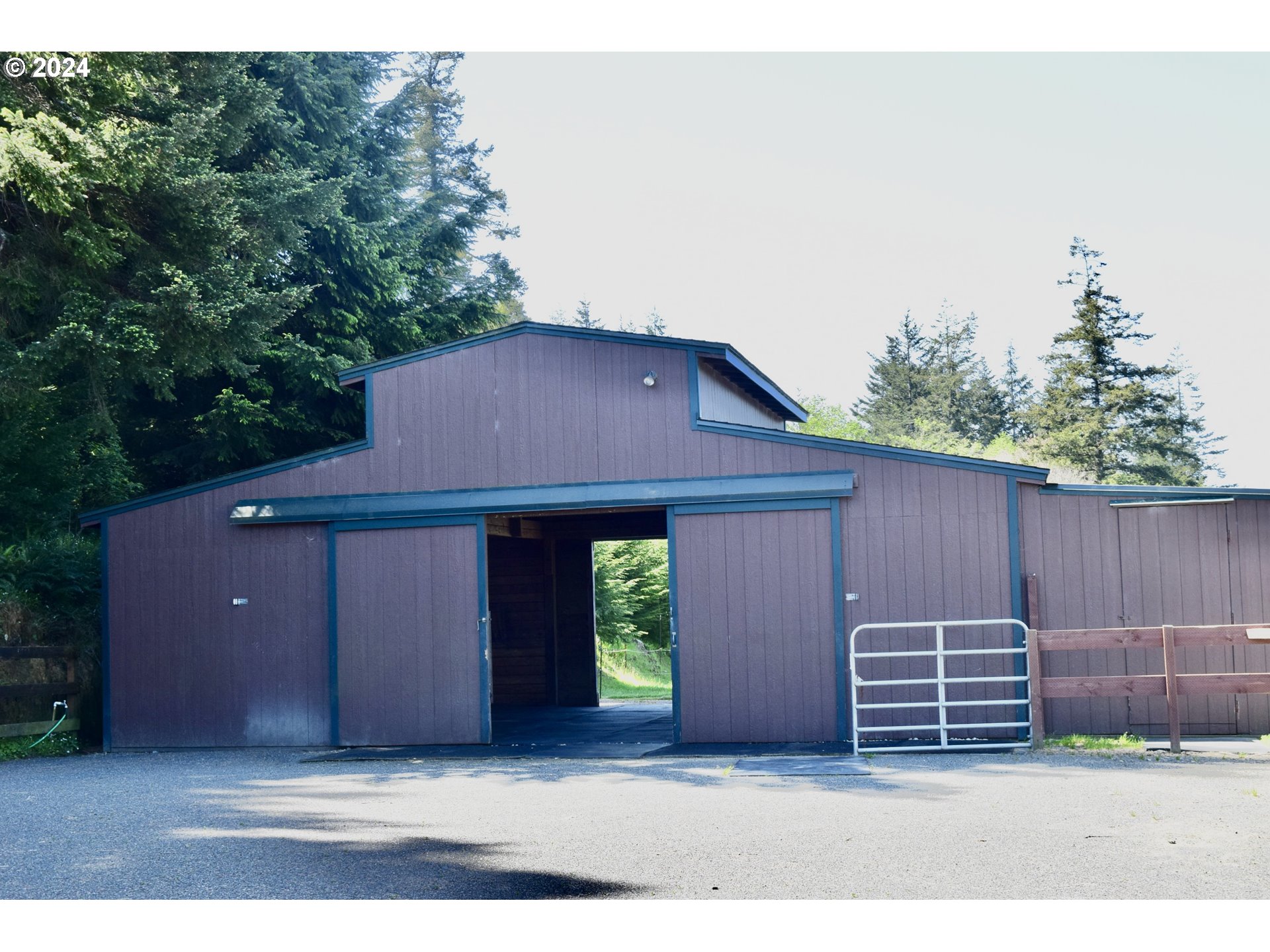 27286 Eighty Acres Rd Property Photo 9