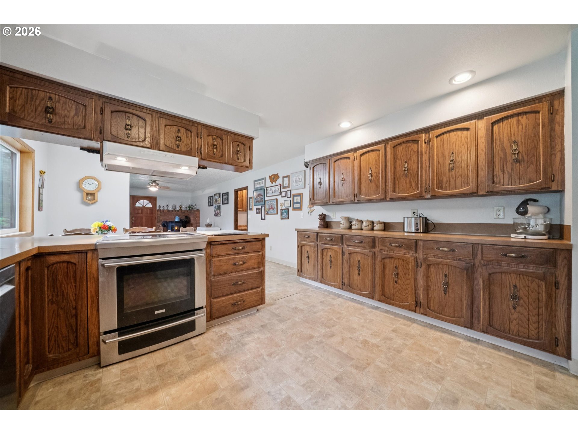 12834 Ehlen Rd Property Photo 8