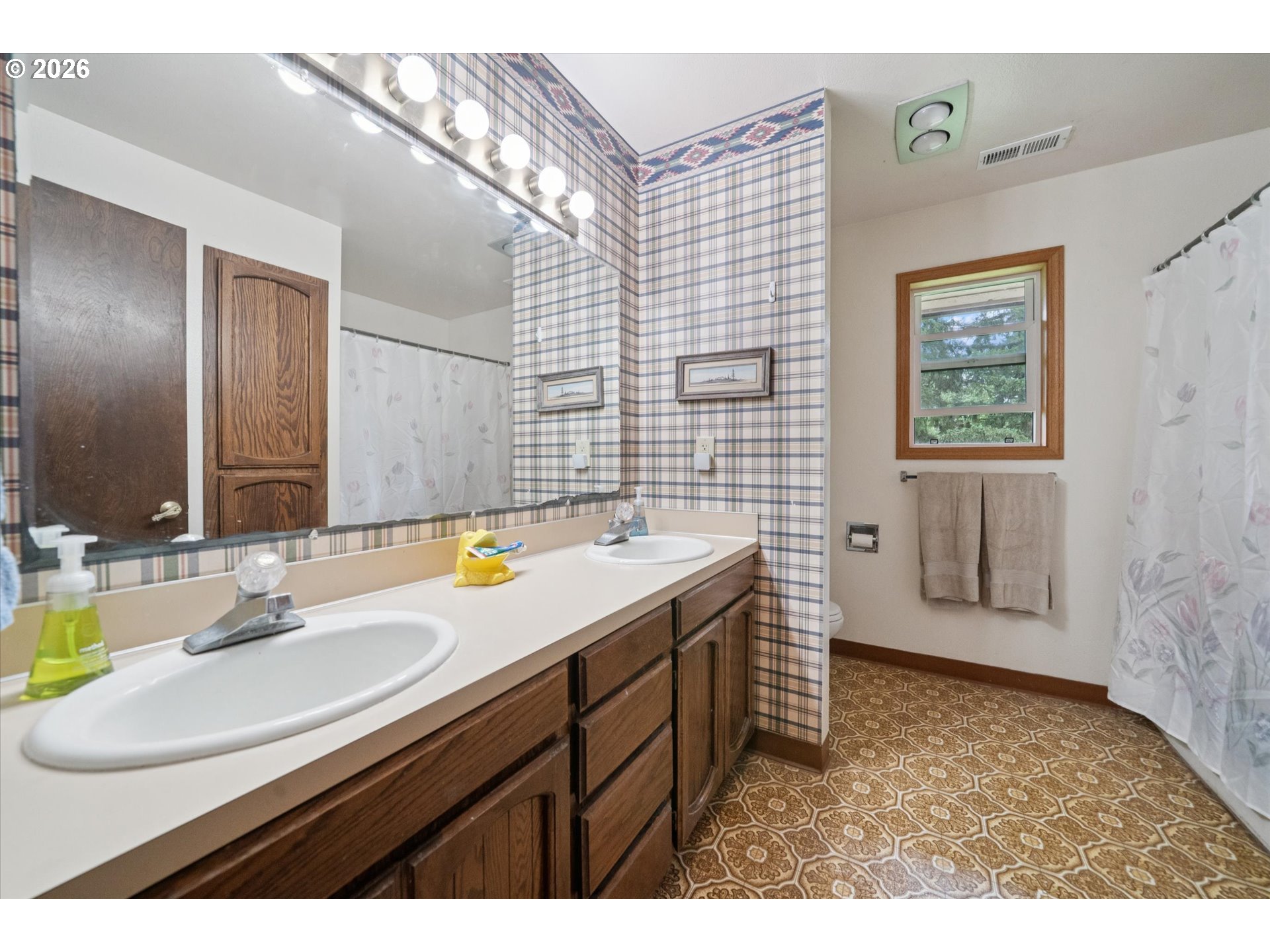 12834 Ehlen Rd Property Photo 27