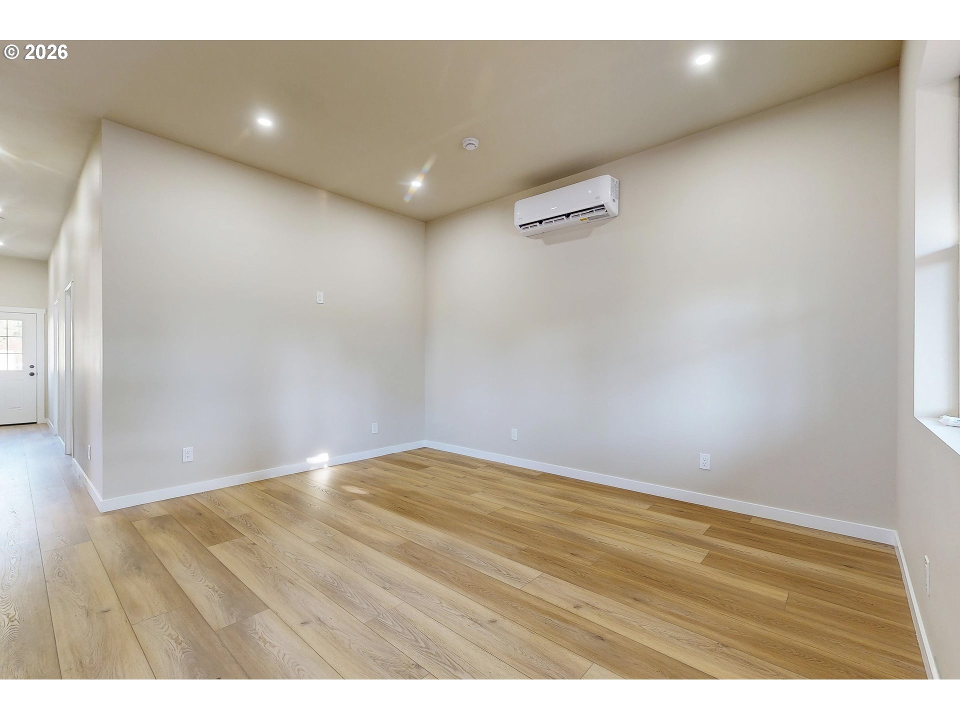 1211 Chestnut St Property Photo 3