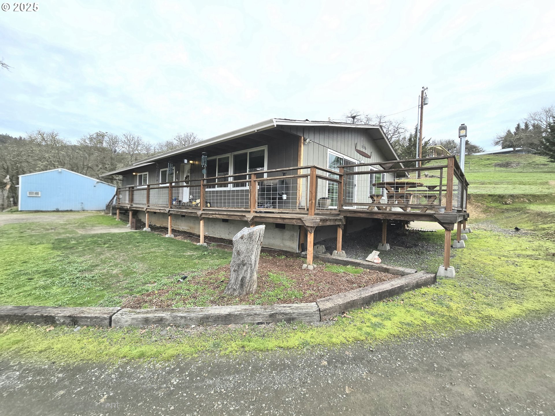 1880 Fairhill Dr Property Photo 1