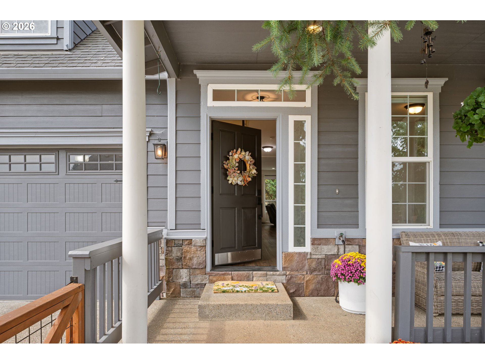 19485 Hummingbird Loop Property Photo 4