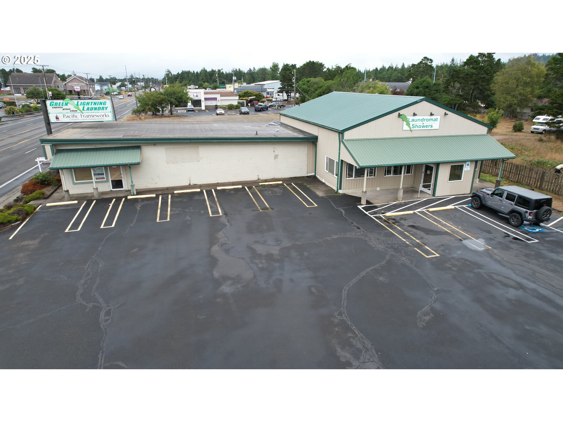 2420 Highway 101 Property Photo 8