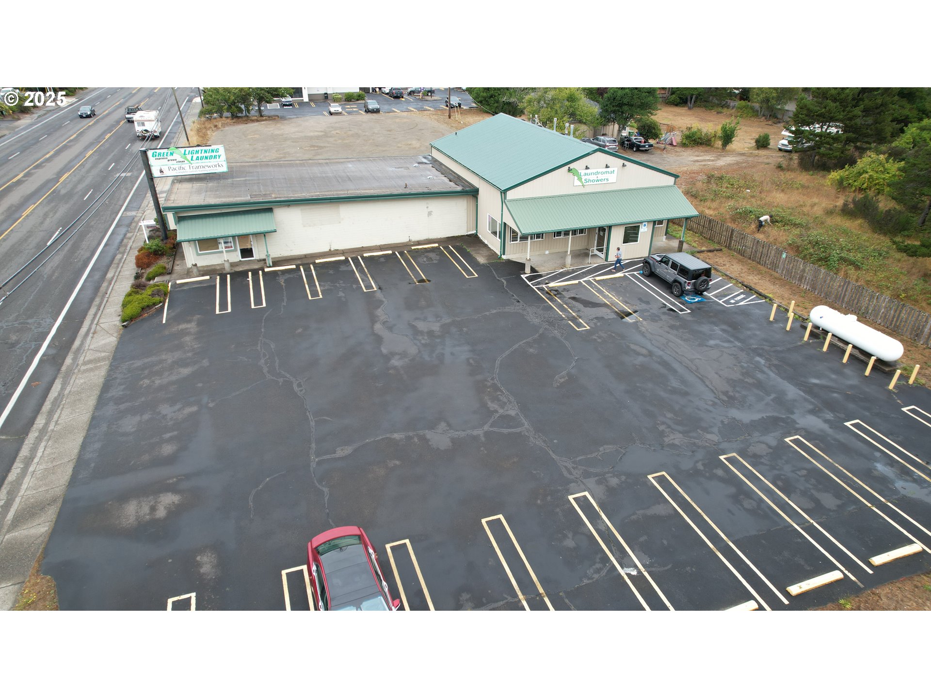 2420 Highway 101 Property Photo 9