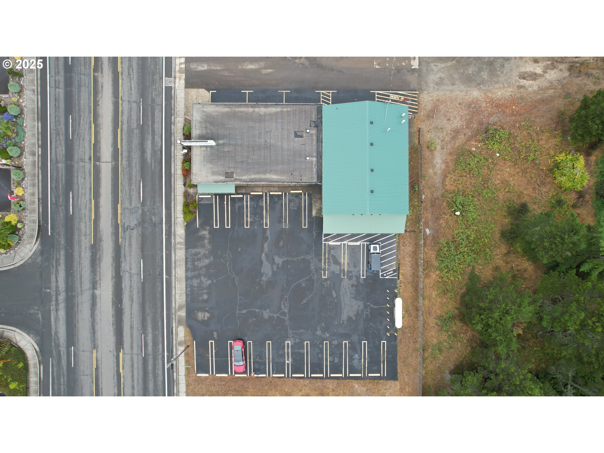 2420 Highway 101 Property Photo 10