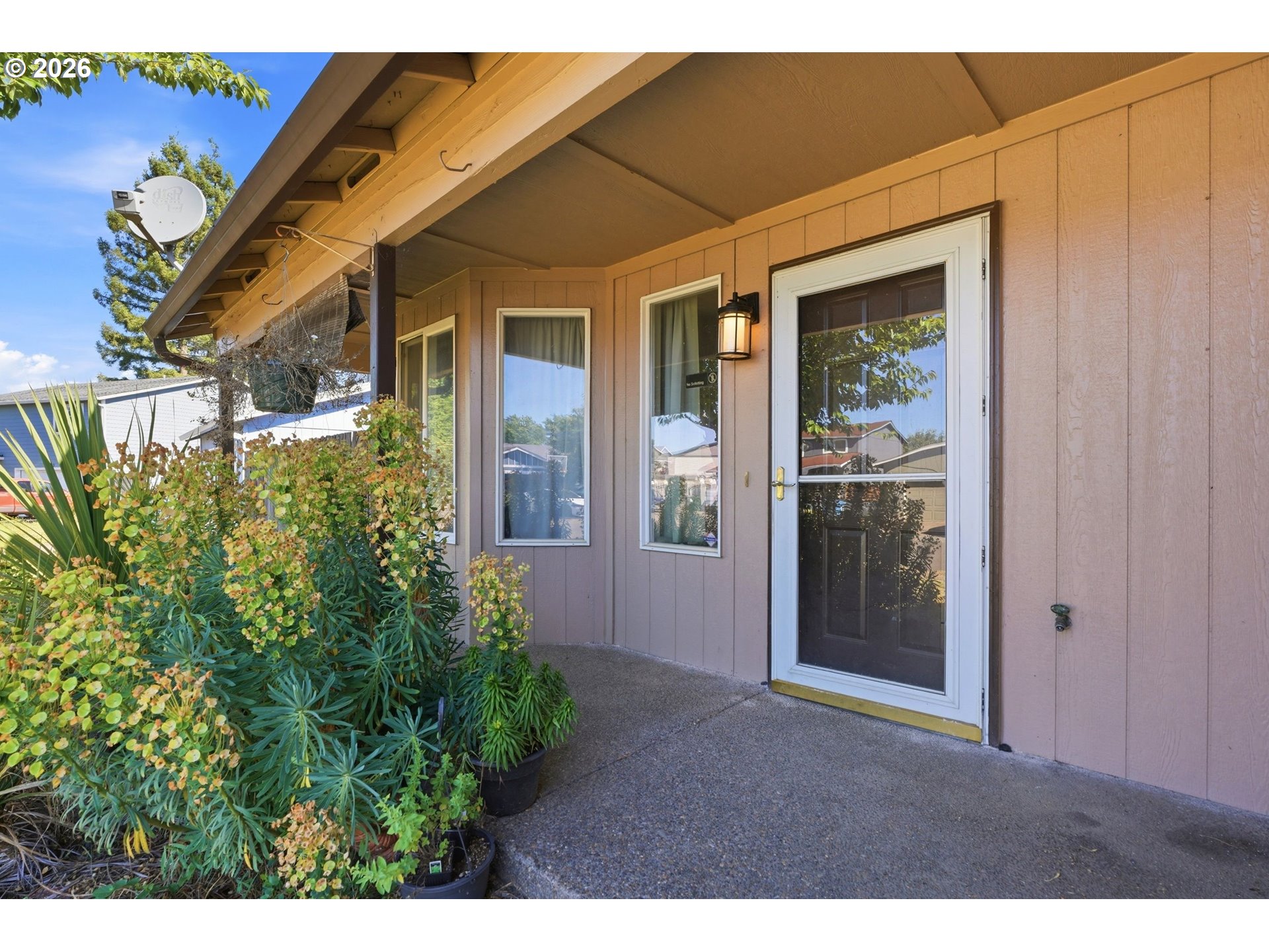 147 E Fir Dr Property Photo 4