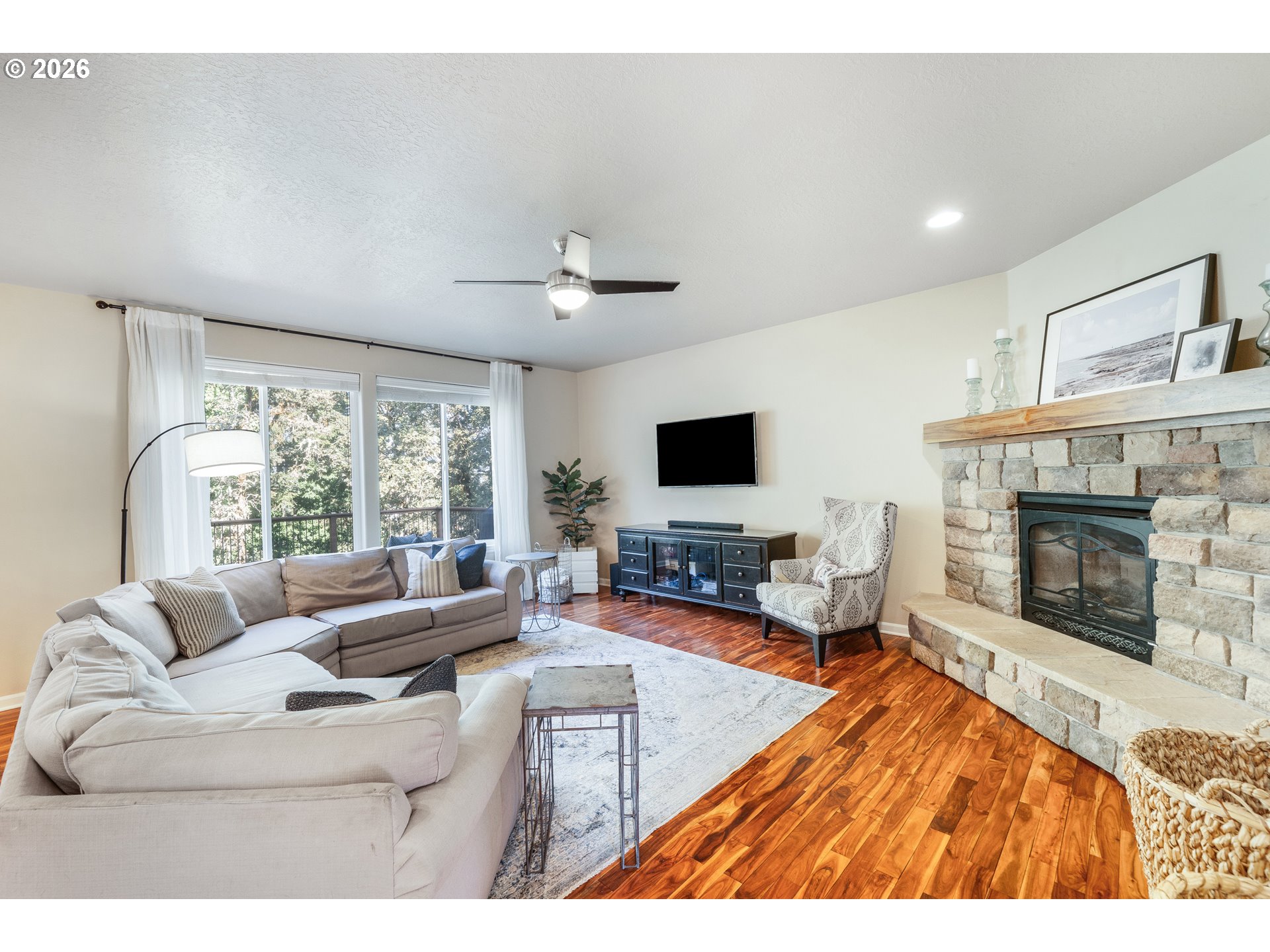 6084 Fernhill Loop Property Photo 15