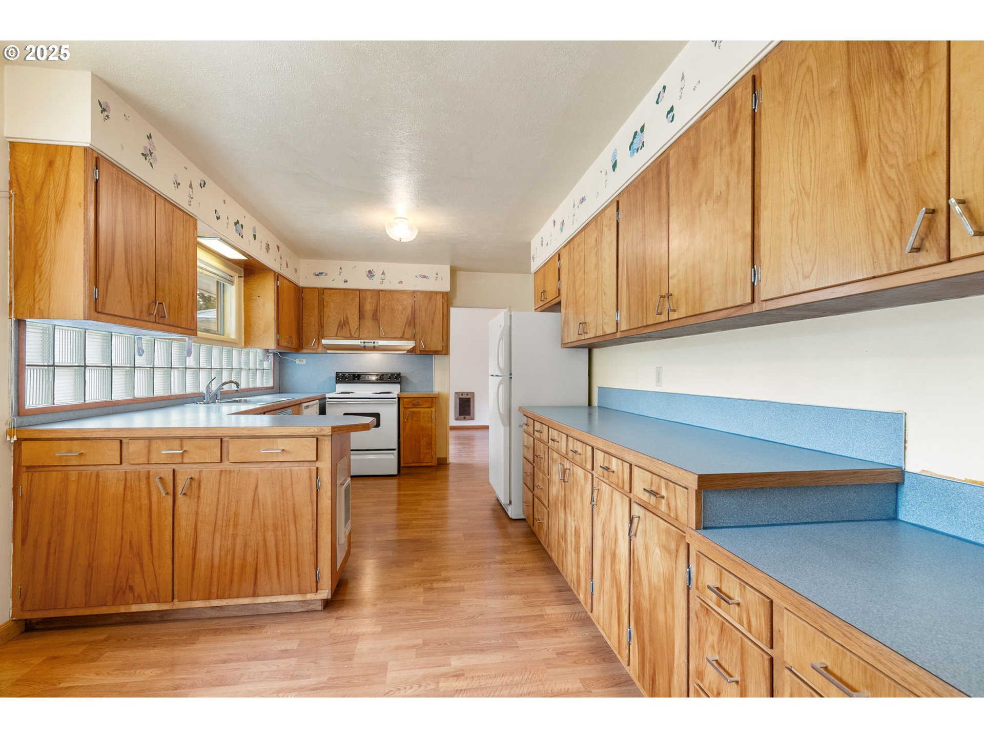 1412 N Main Ave Property Photo 15