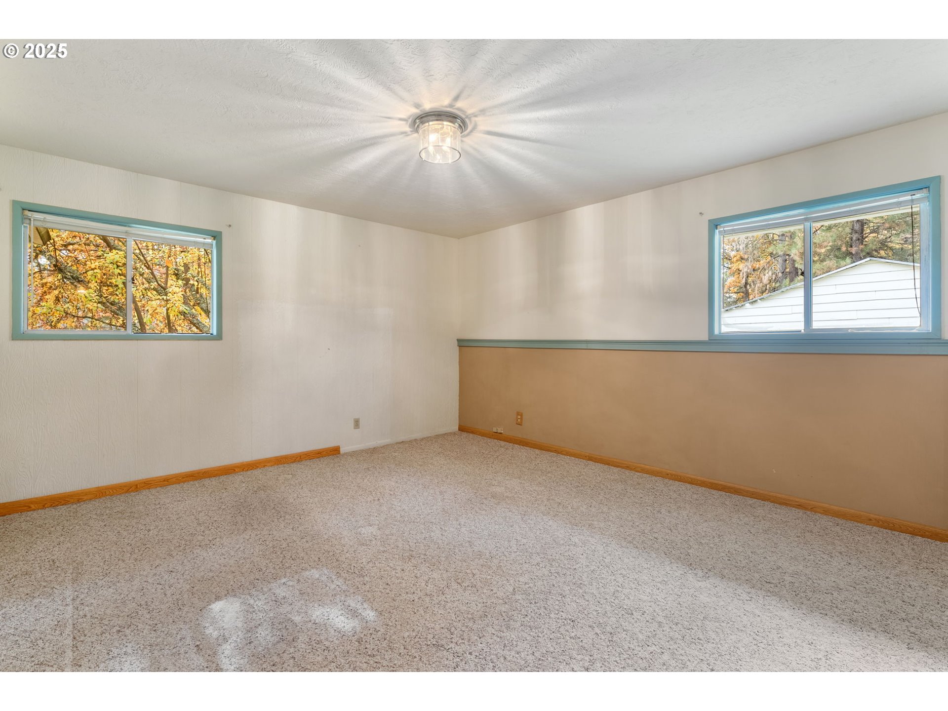 1412 N Main Ave Property Photo 23