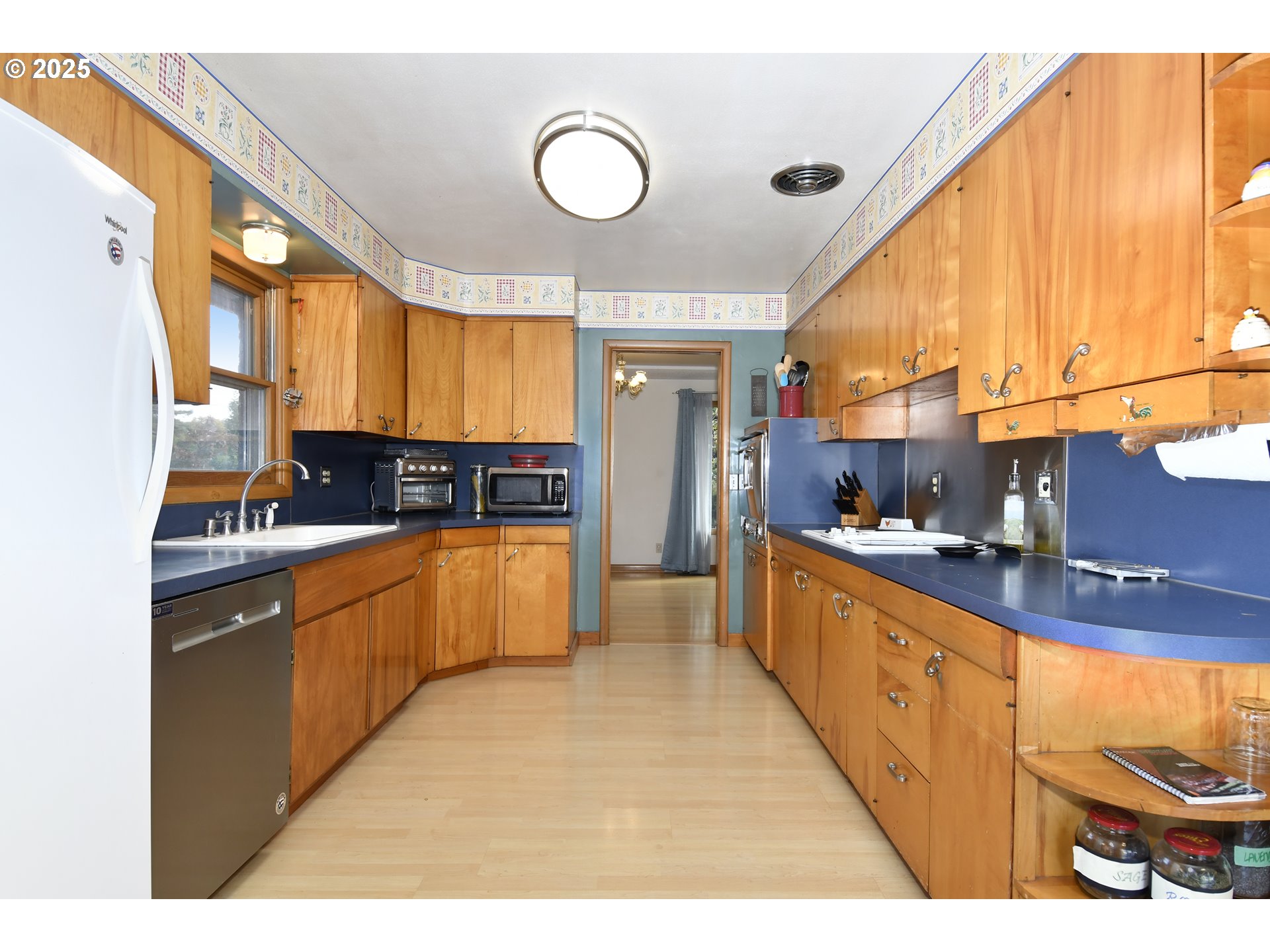 571 Nw Wade St Property Photo 15