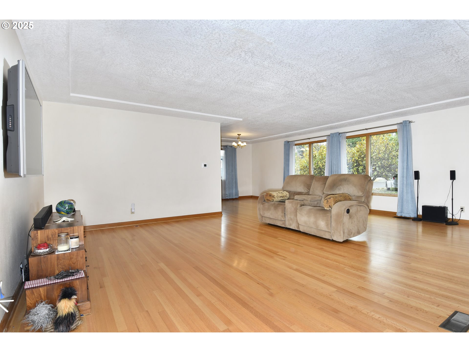 571 Nw Wade St Property Photo 25