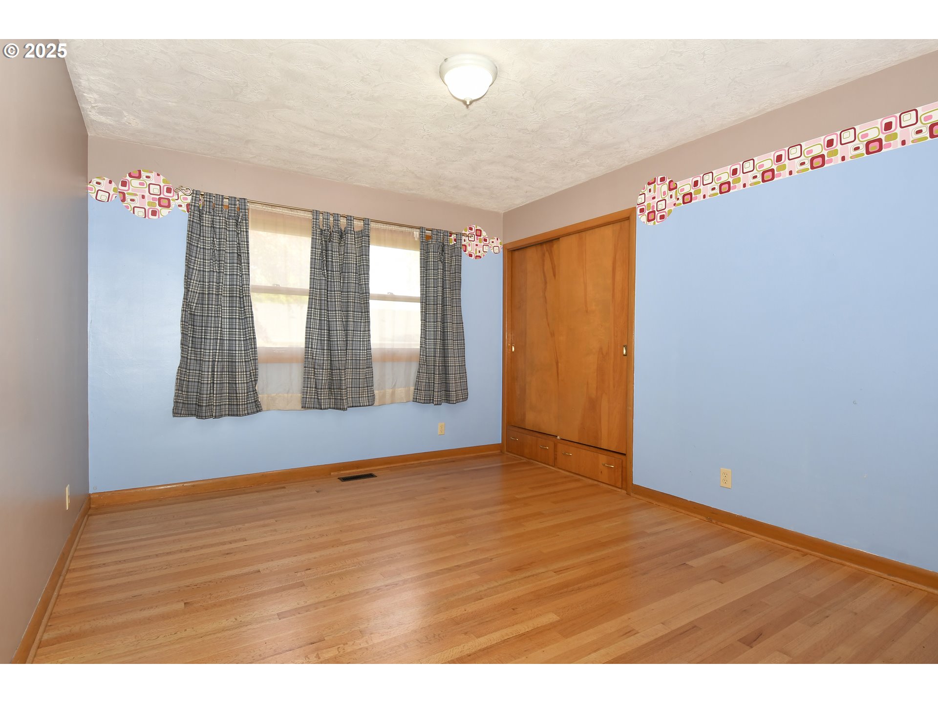 571 Nw Wade St Property Photo 31