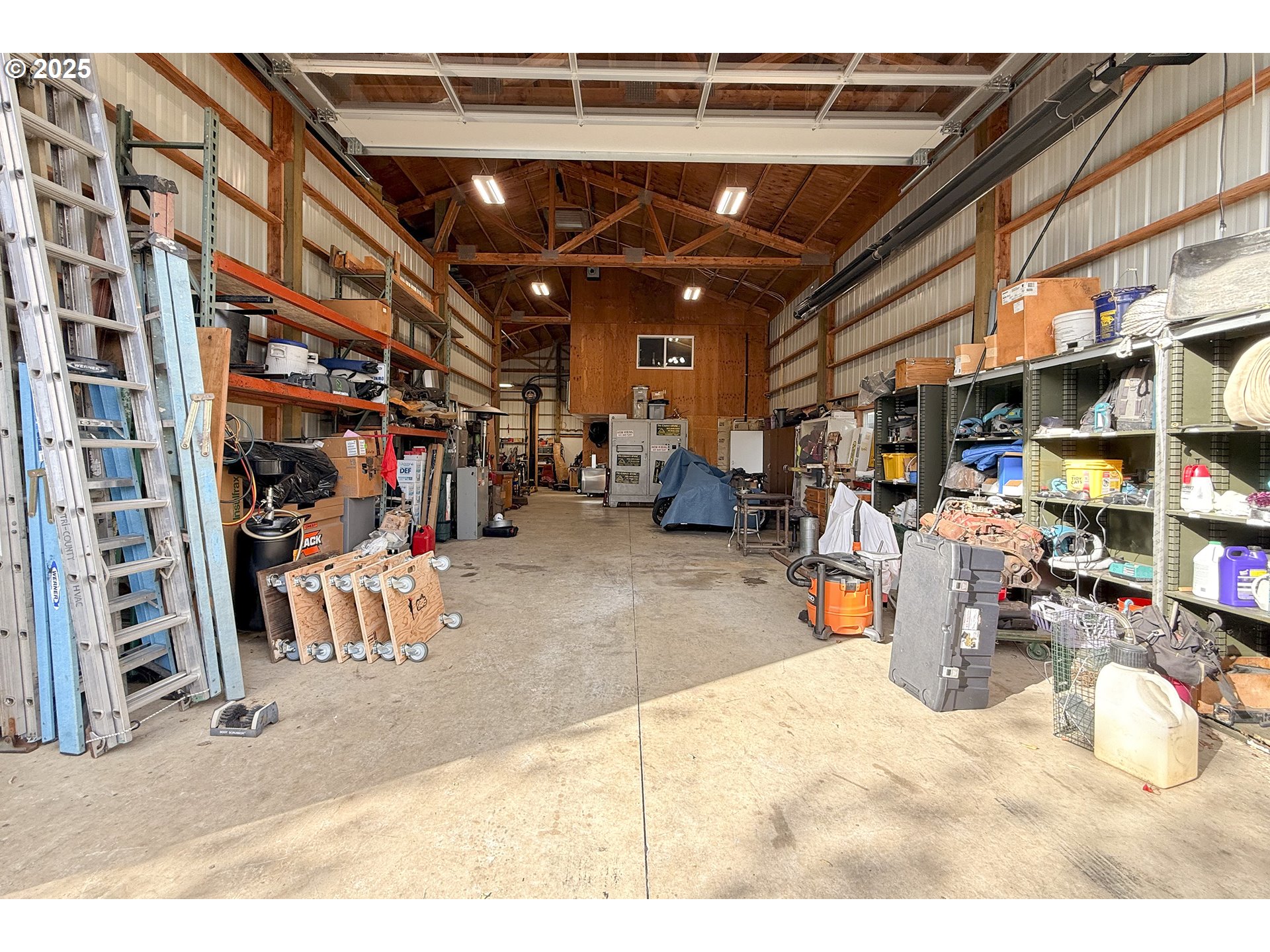 571 Nw Wade St Property Photo 37