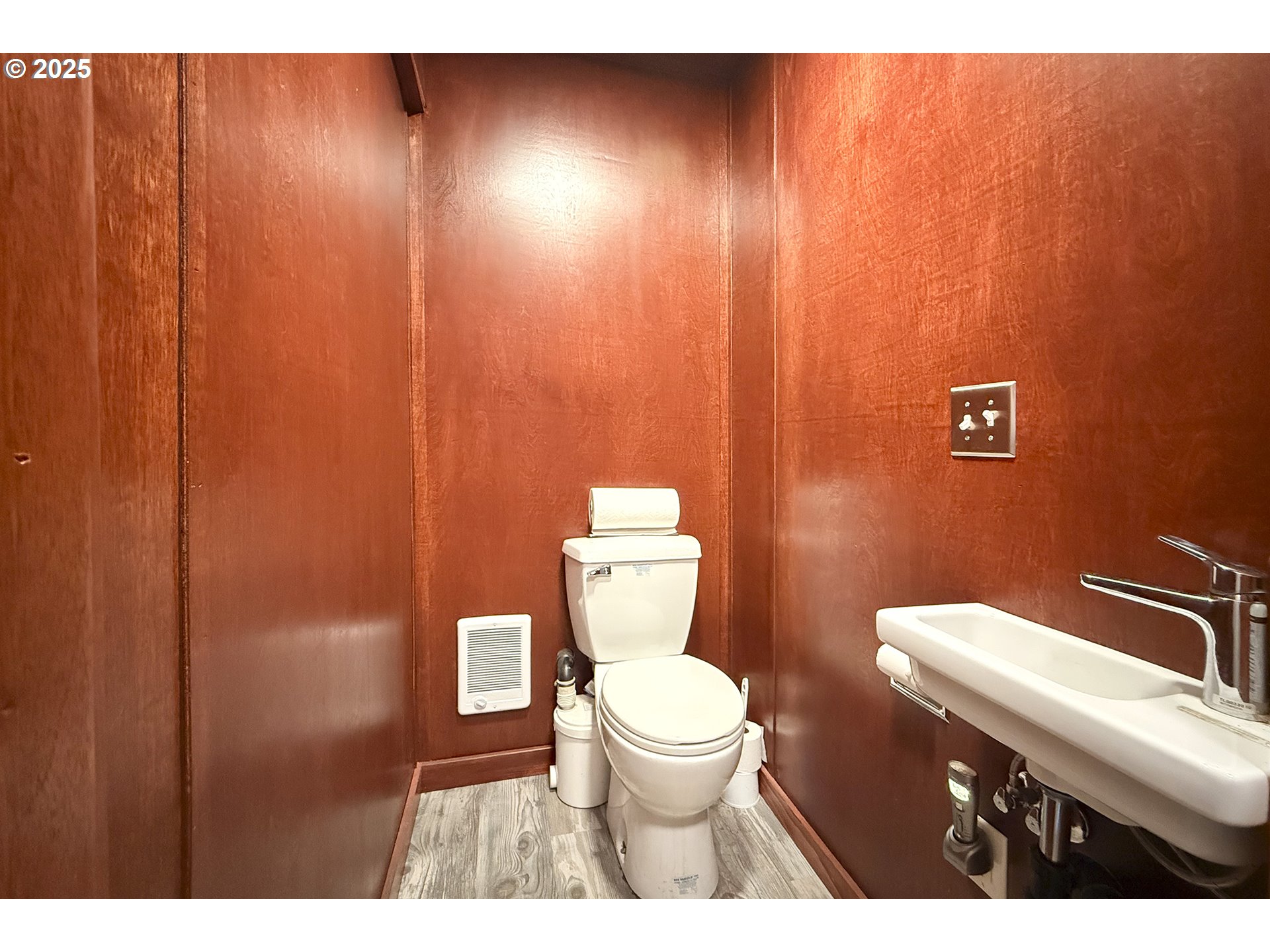 571 Nw Wade St Property Photo 43