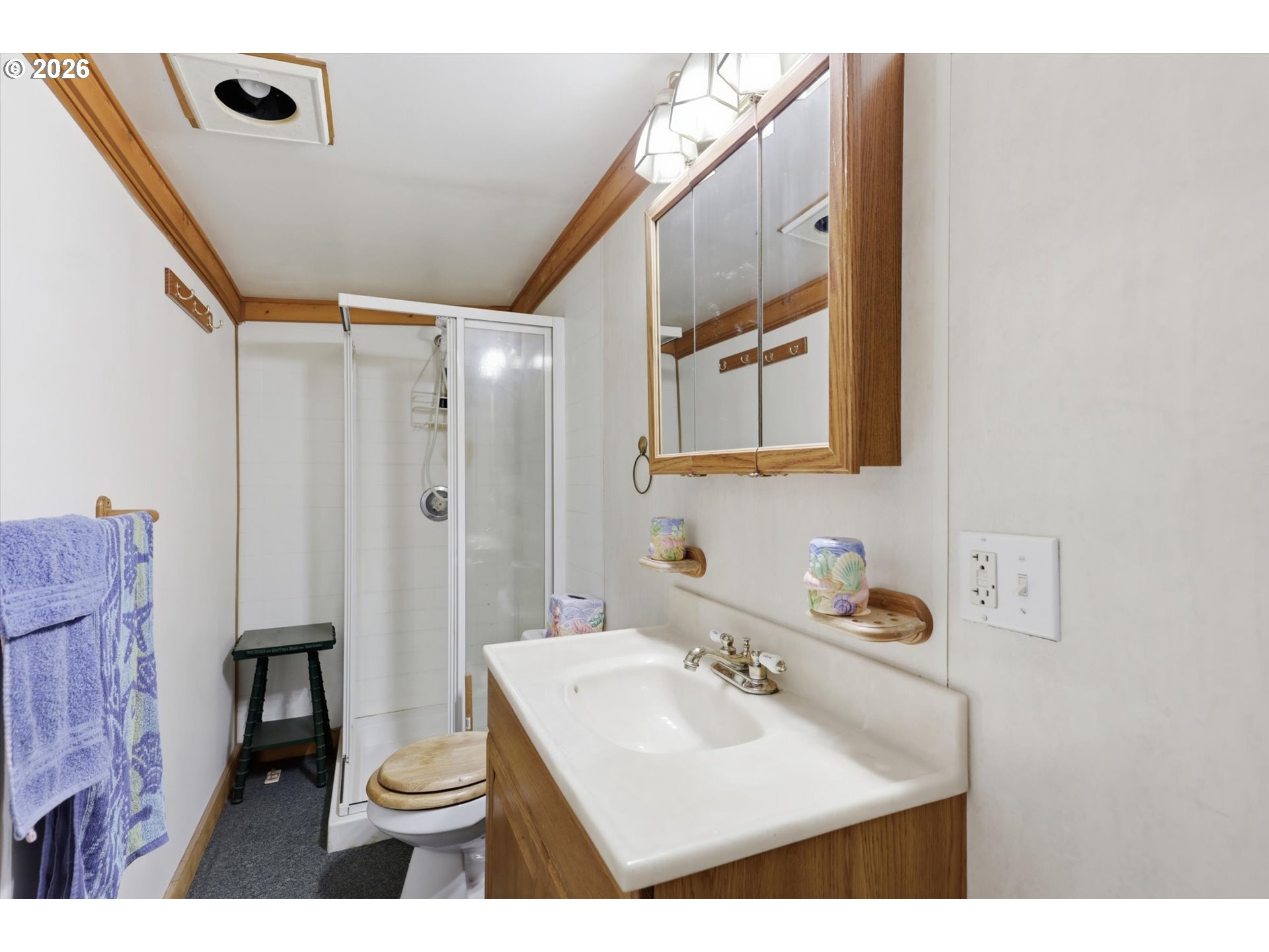 1418 Ne Oar Ave Property Photo 17