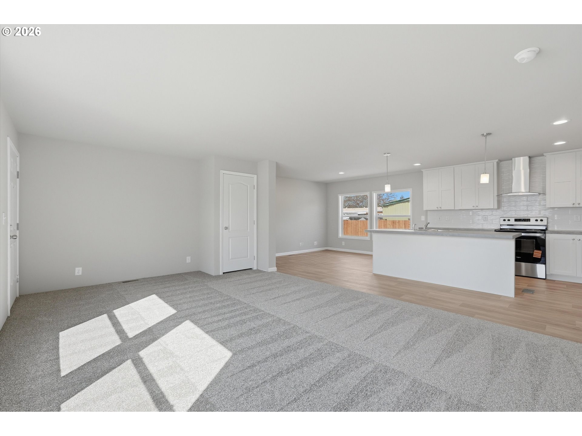 412 Rosedell St Property Photo 9