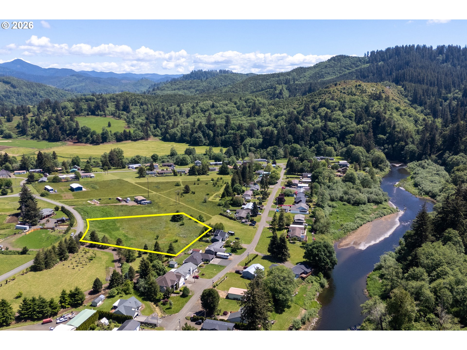 Salmon 4401 Property Photo 1