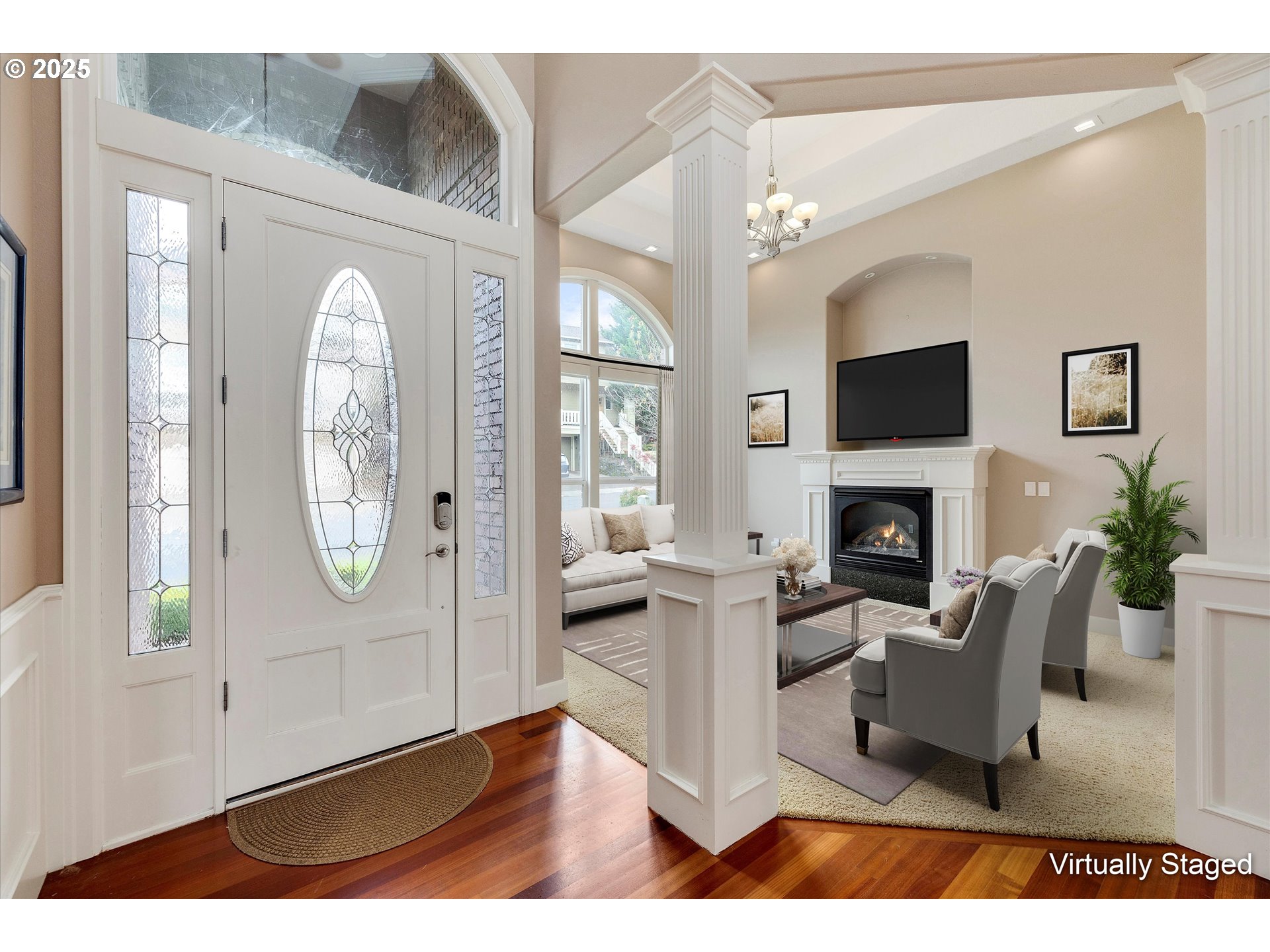 620 Inverness Ct Property Photo 5