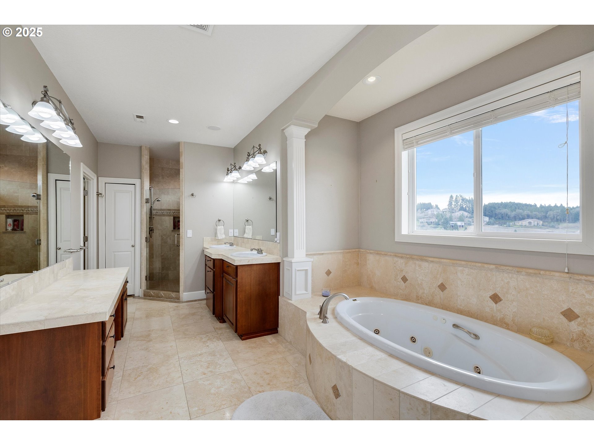 620 Inverness Ct Property Photo 29